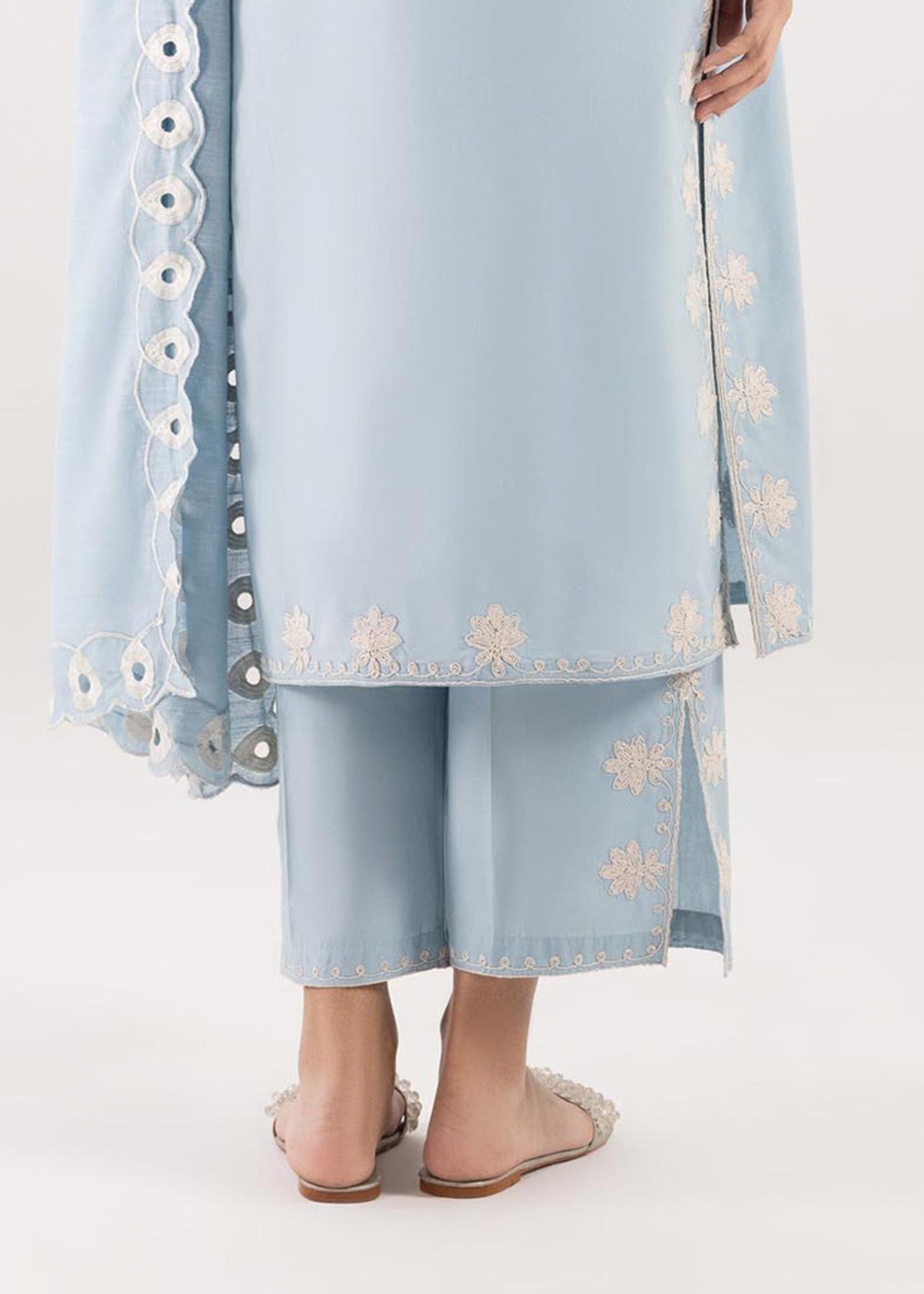 lawn Trousers in Light blue