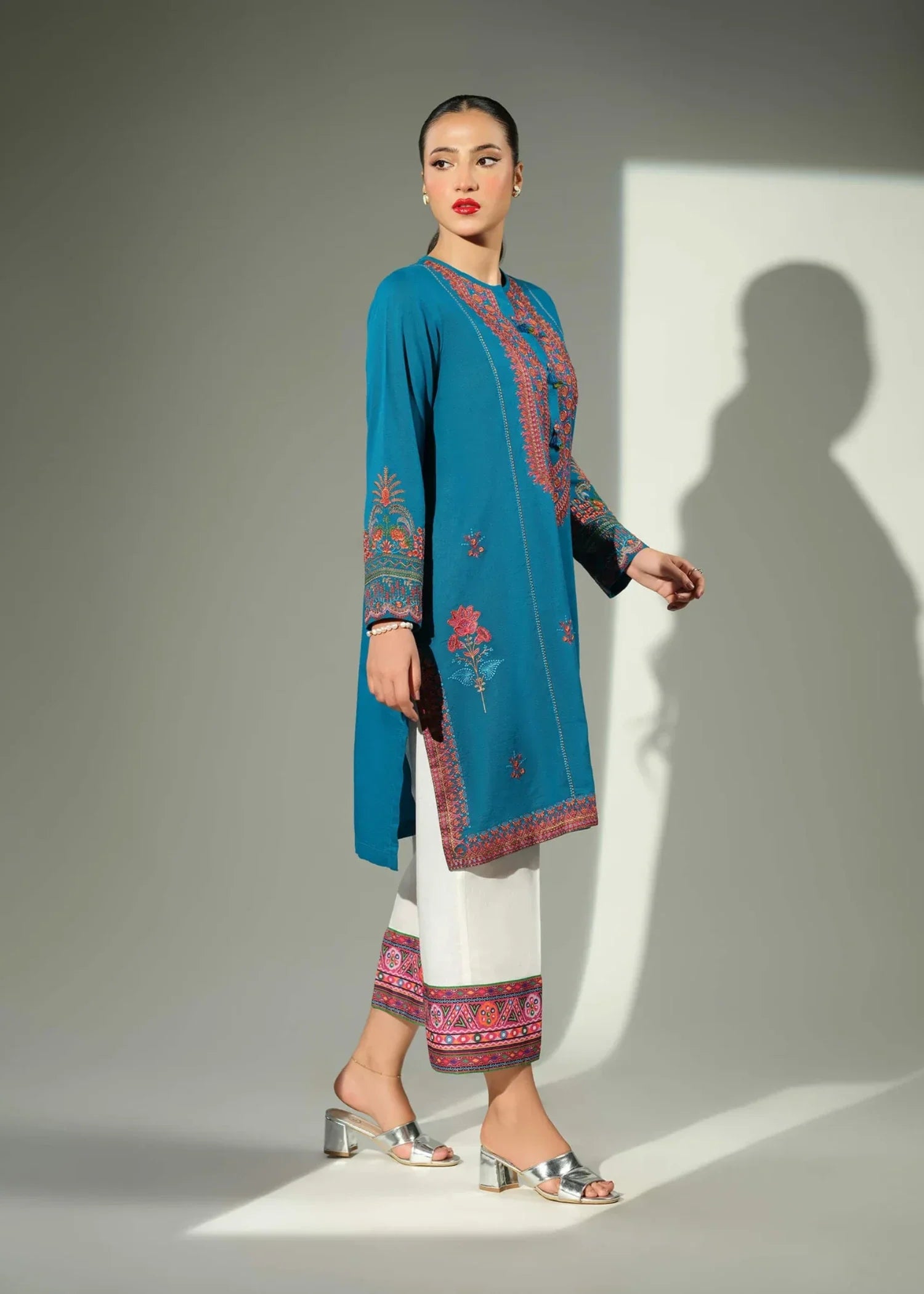 ribbed lawn Kurta Set in Sapphire blue