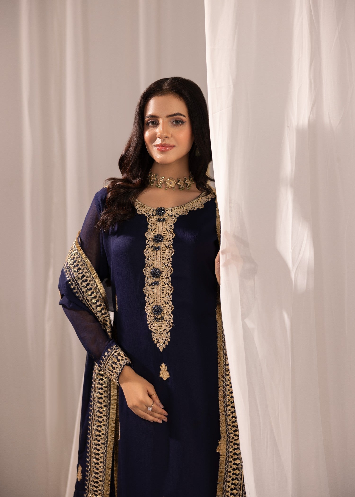 bemberg crinkle chiffon Kurta Set in Navy blue