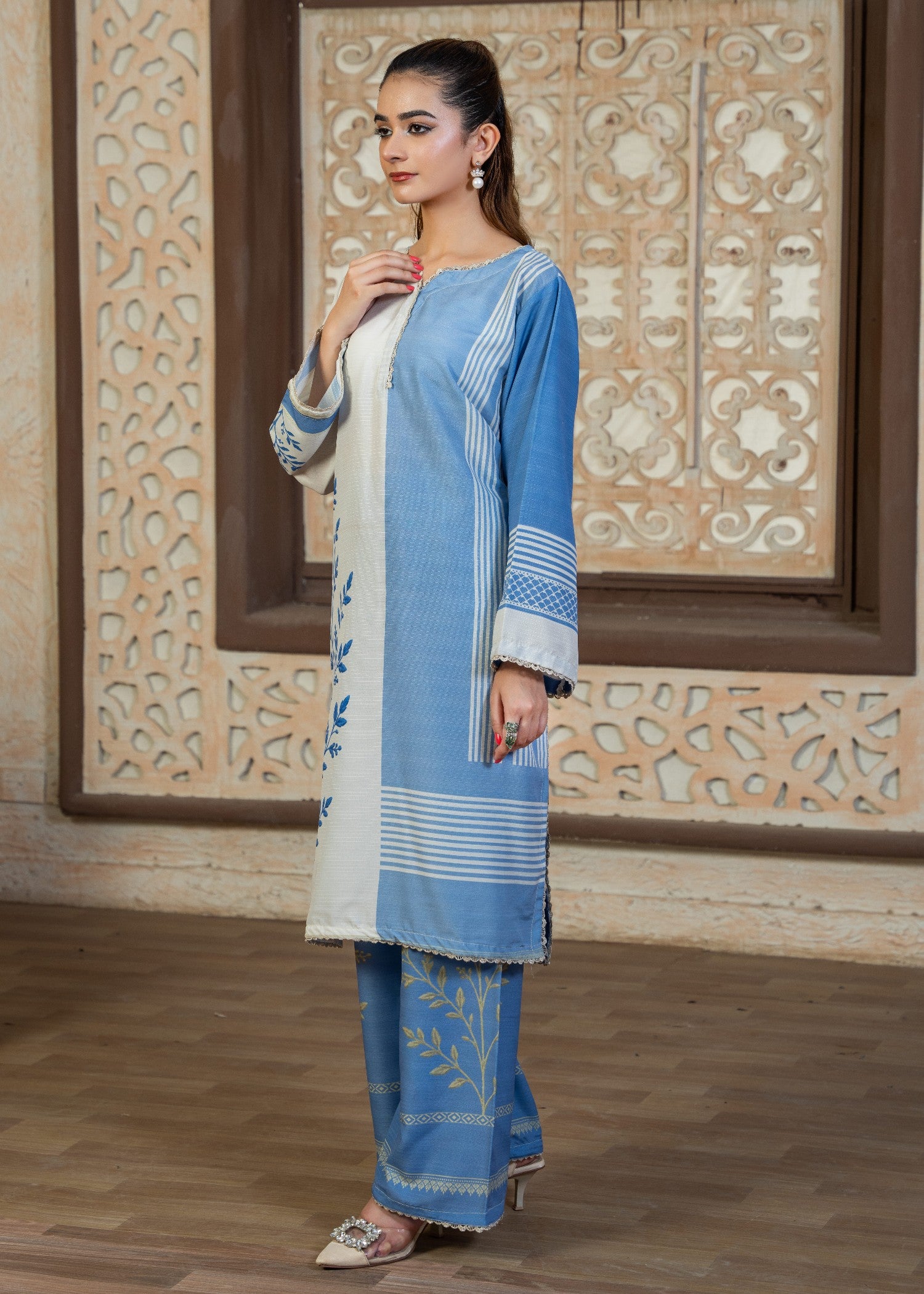 poly viscose Kurta Set in White, blue lagoon