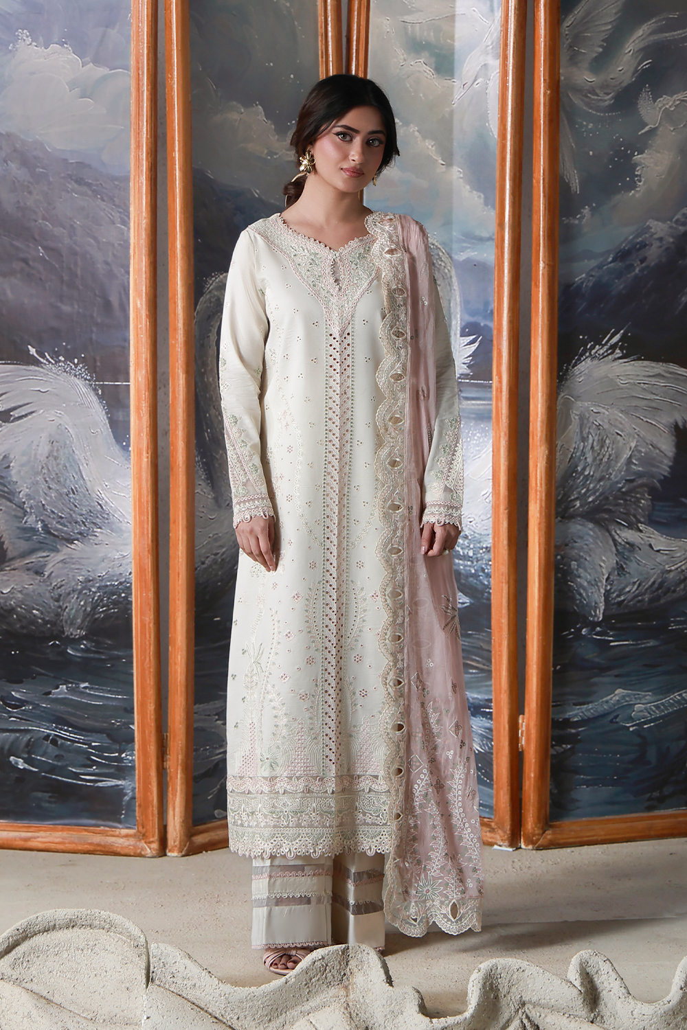 Saagar Festive Luxury Lawn – NAIRAH (AL-06)