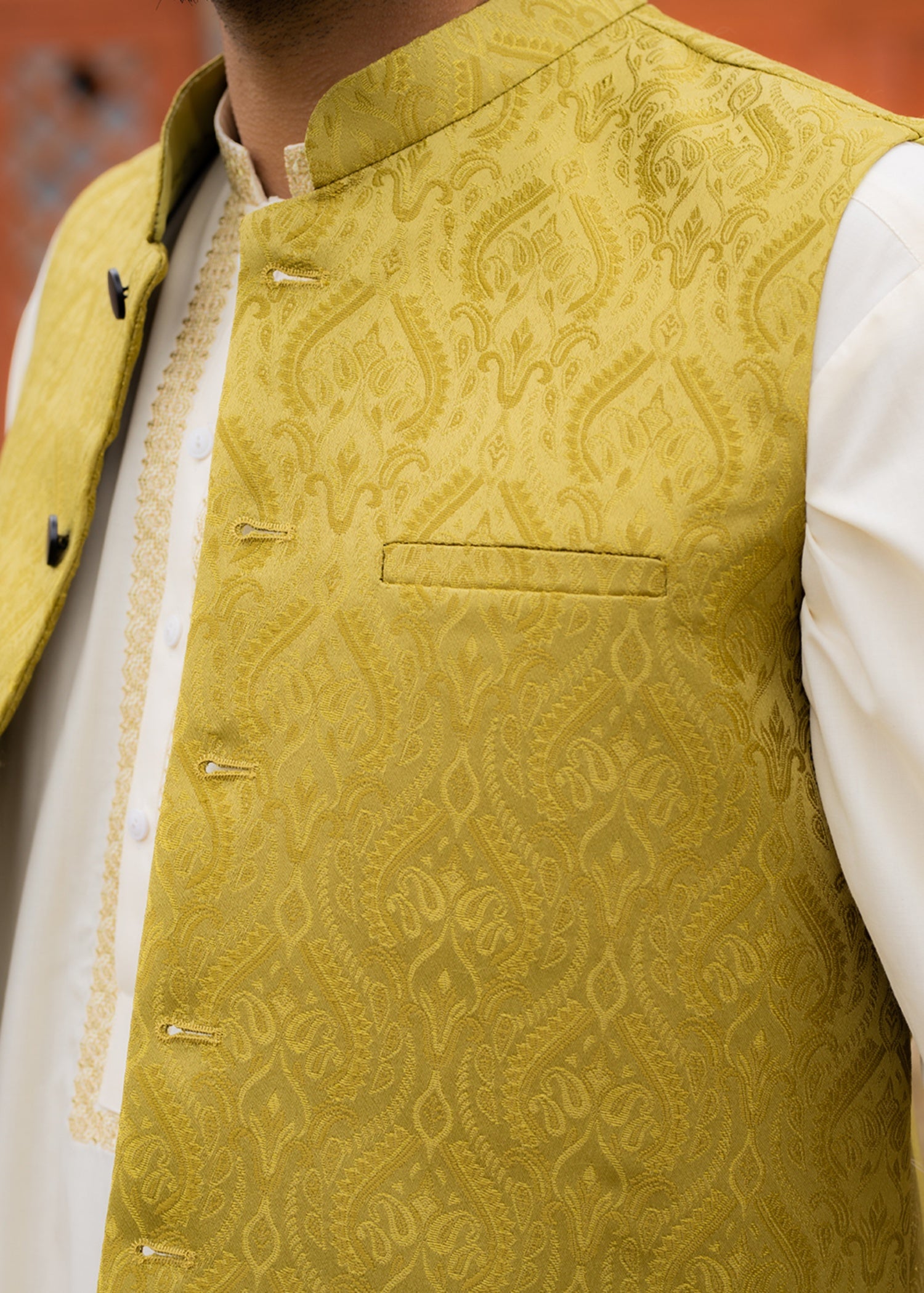 wash & wear Waistcoat in Mellow yellow