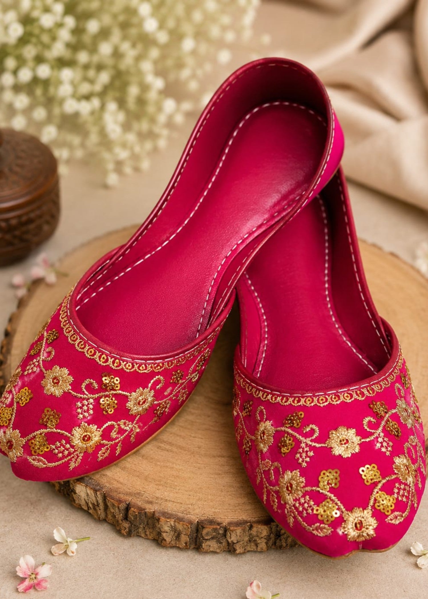 Khussa in Raspberry pink by - High Quality Women Khussa GNC7130