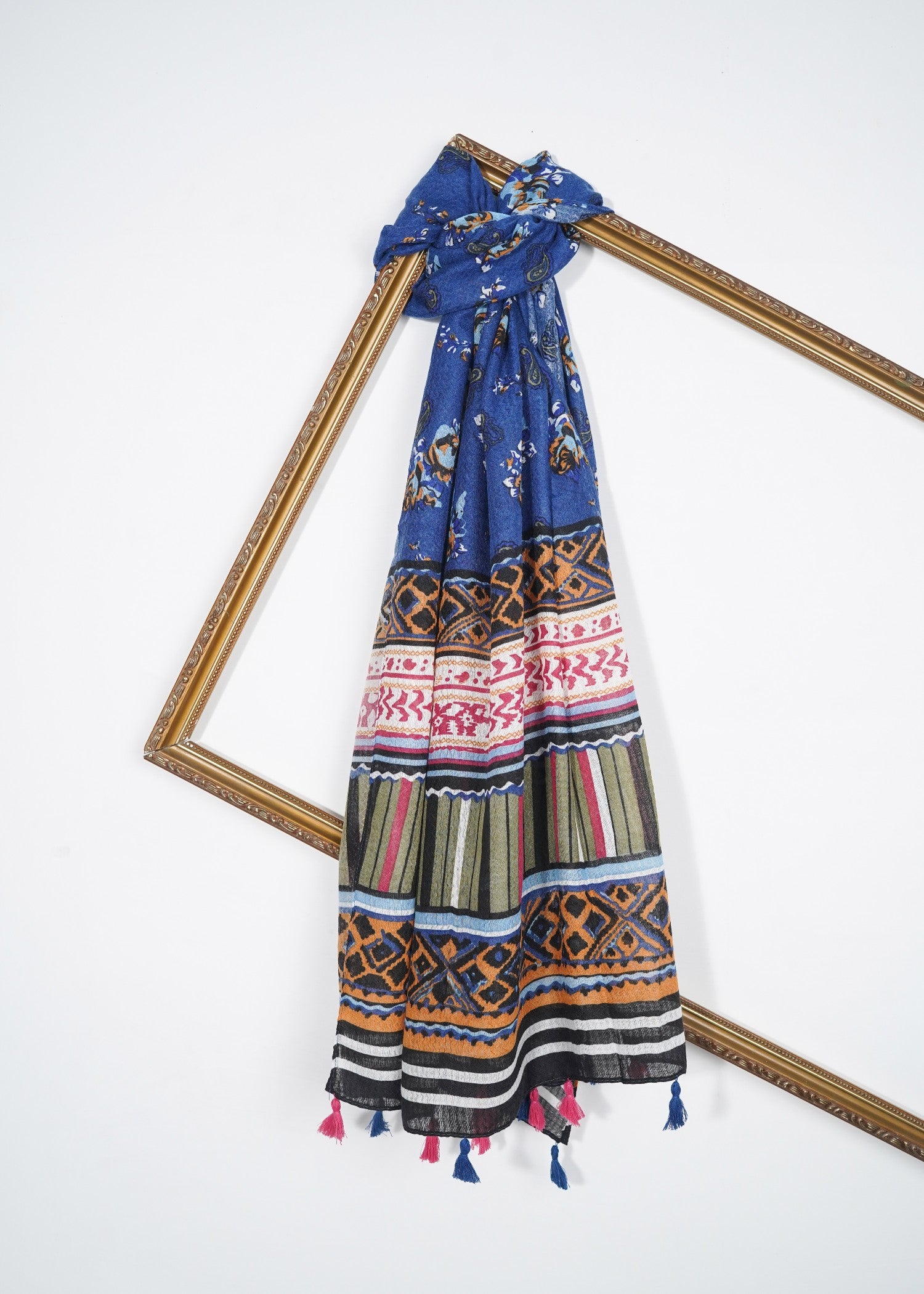 lawn Hijab in Blue, multi