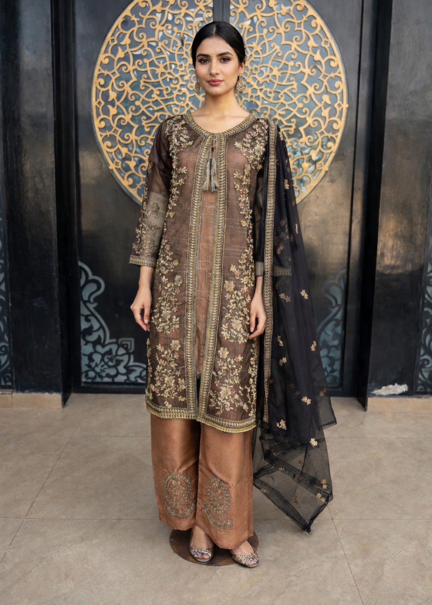 kattan silk Gown in Black, camel brown
