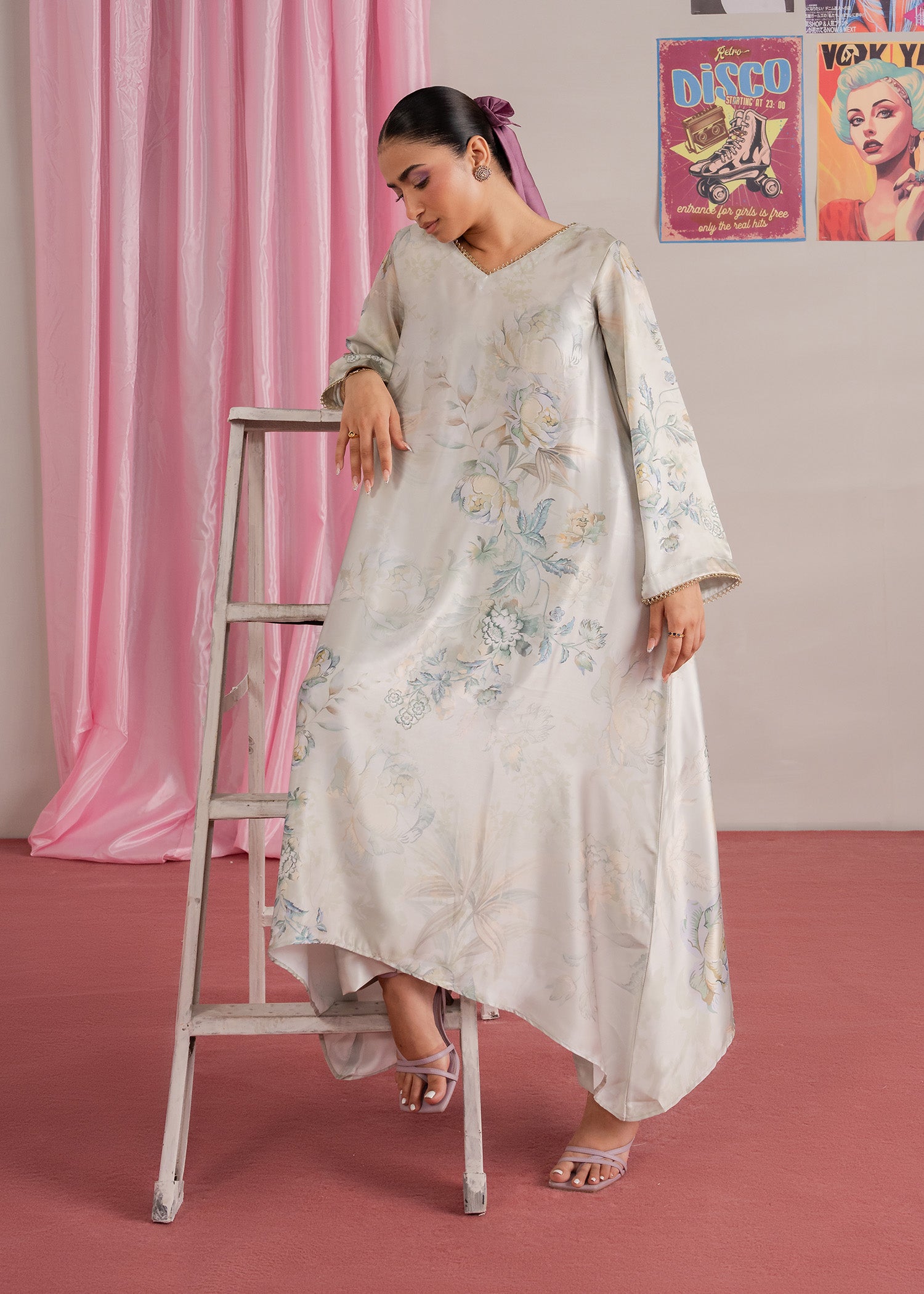 charmuse/shamooz Pishwas in Light grey