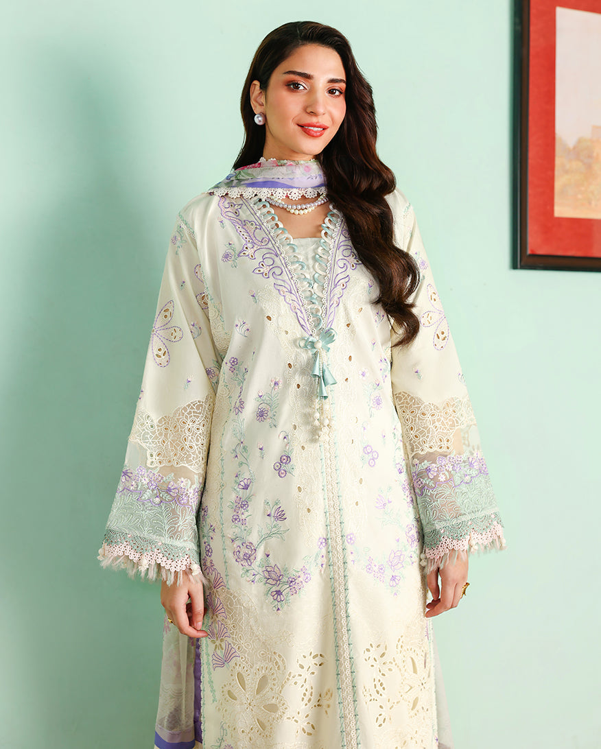 Reveire Lawn – Celestia