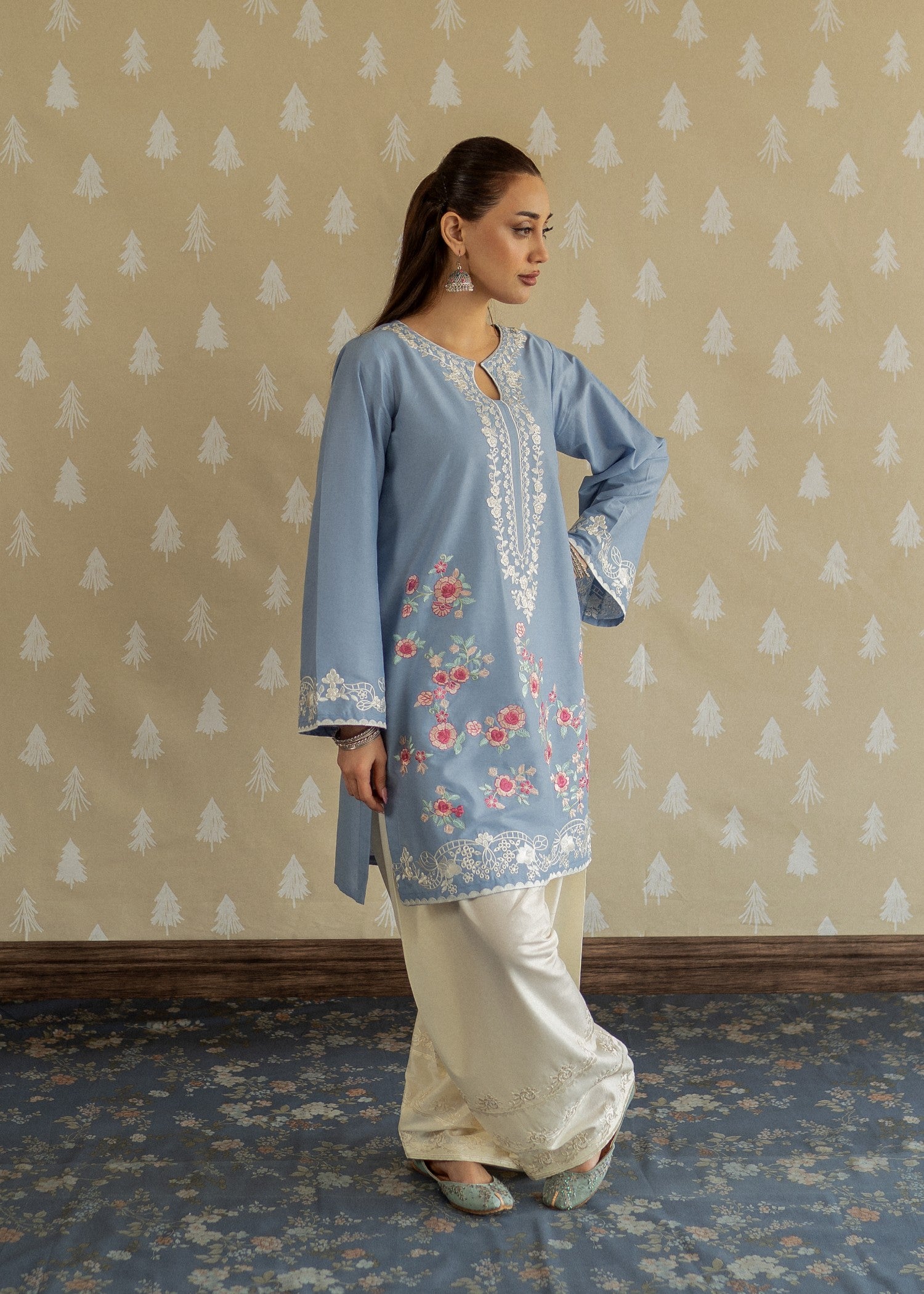 lawn Kurta Set in Off-white, sky