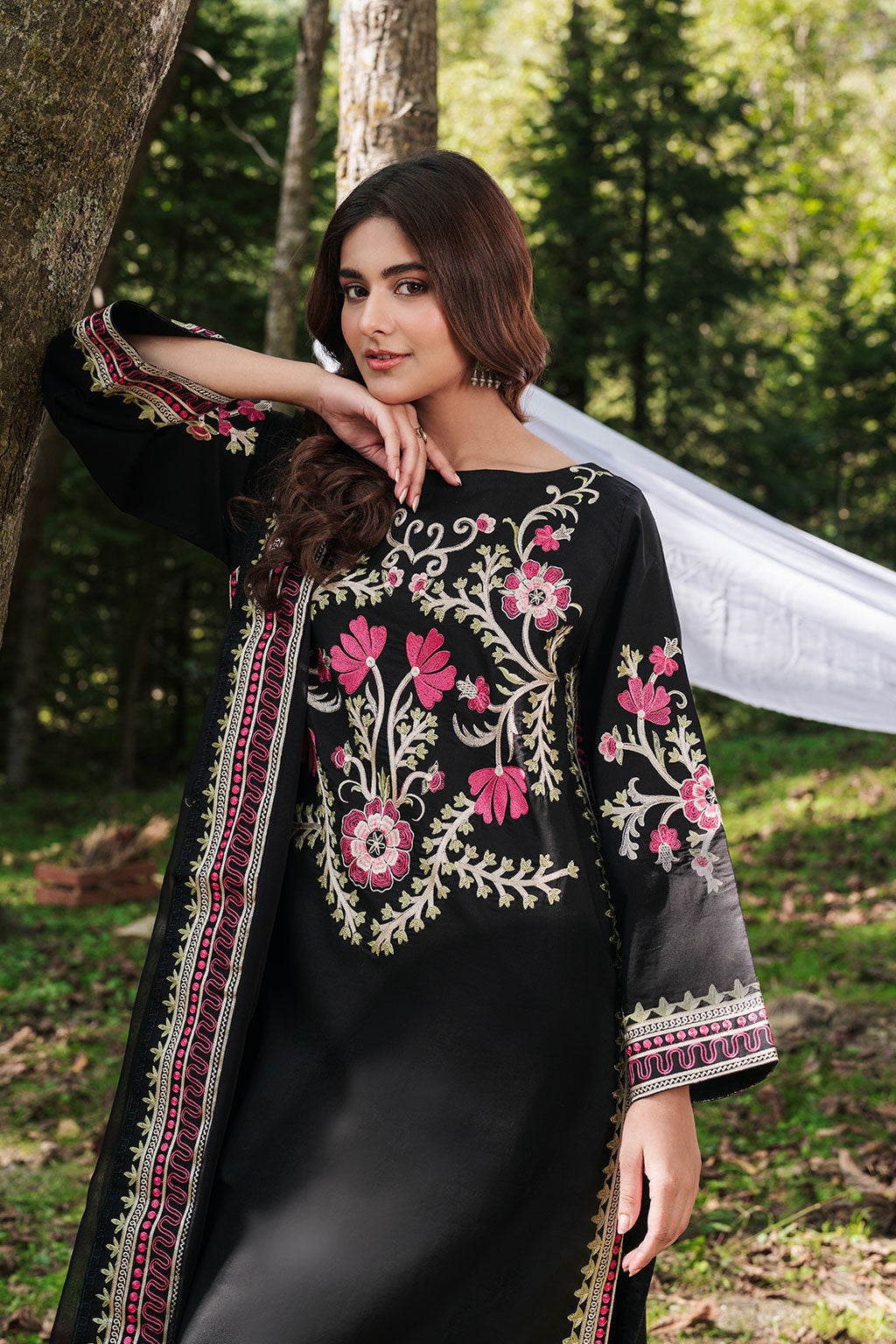 Pine Tale Essential Lawn – AL-109