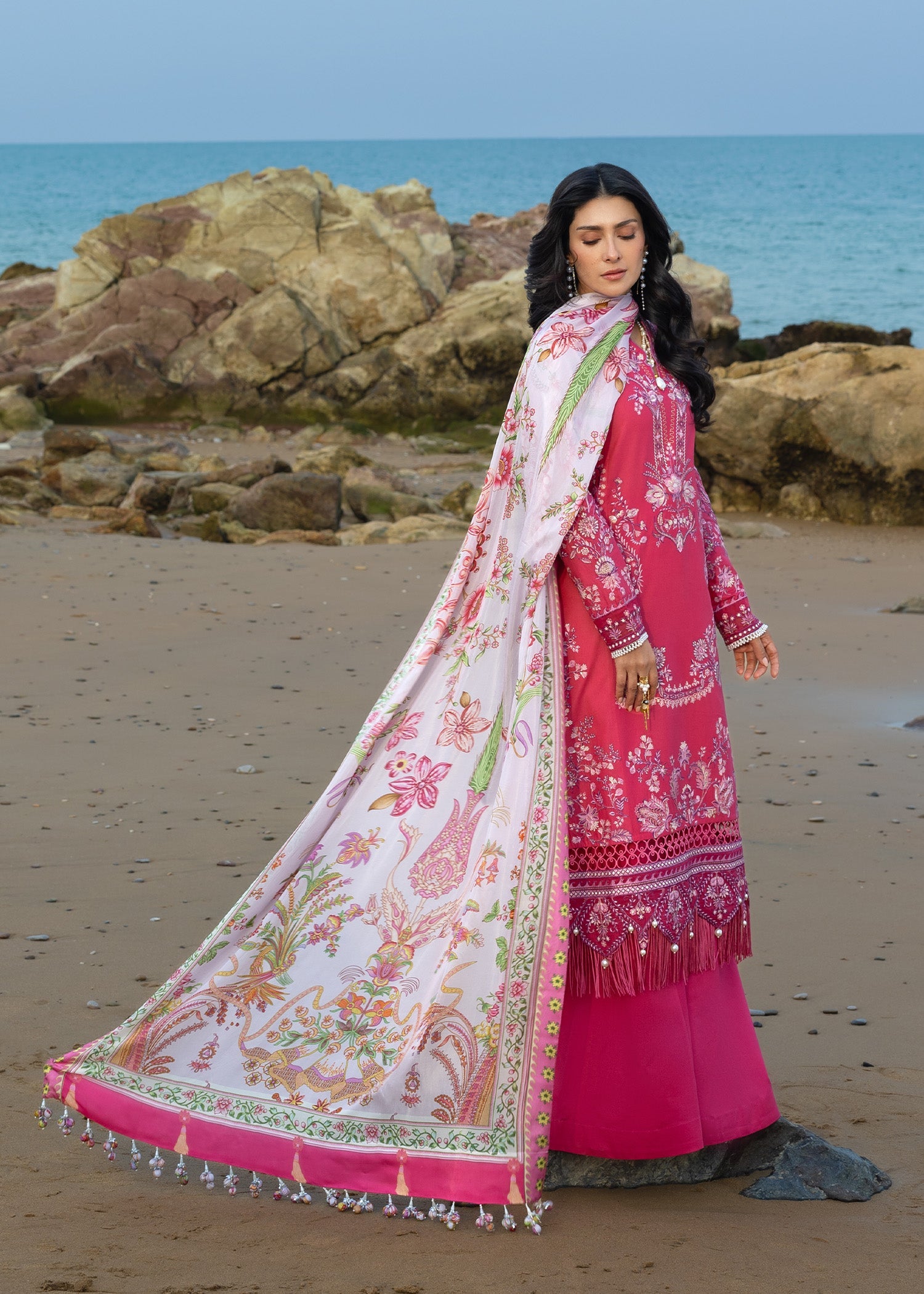 Festive Luxury Lawn – Gulrukh