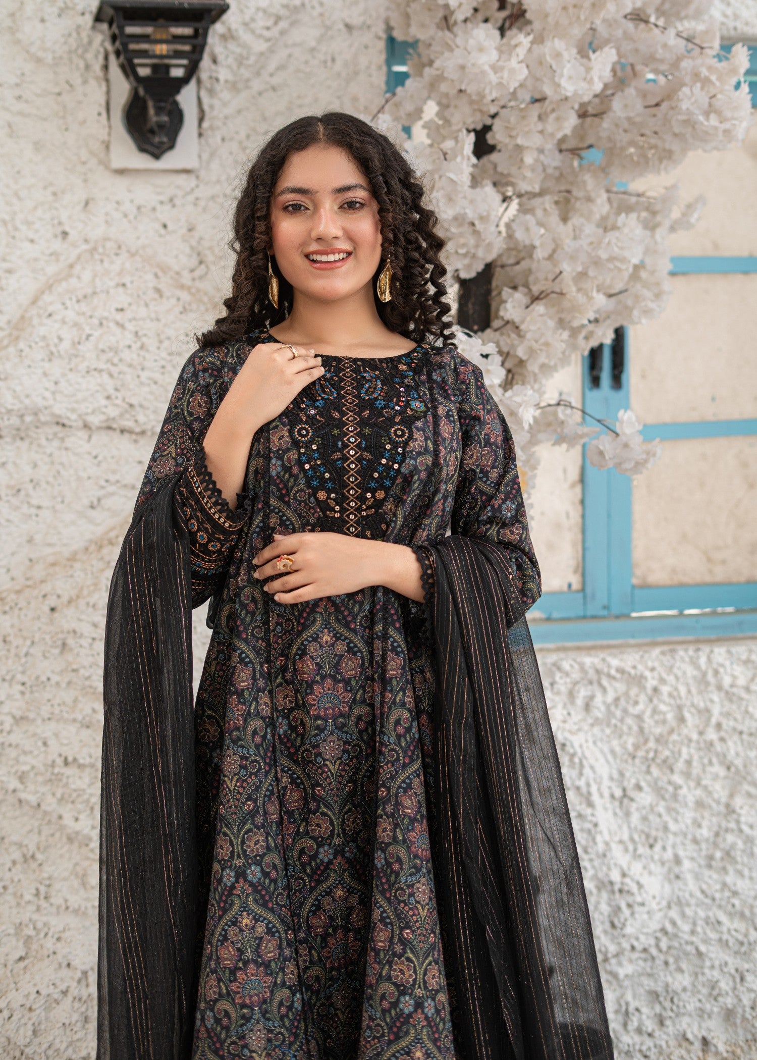 lawn cotton Pishwas in Black
