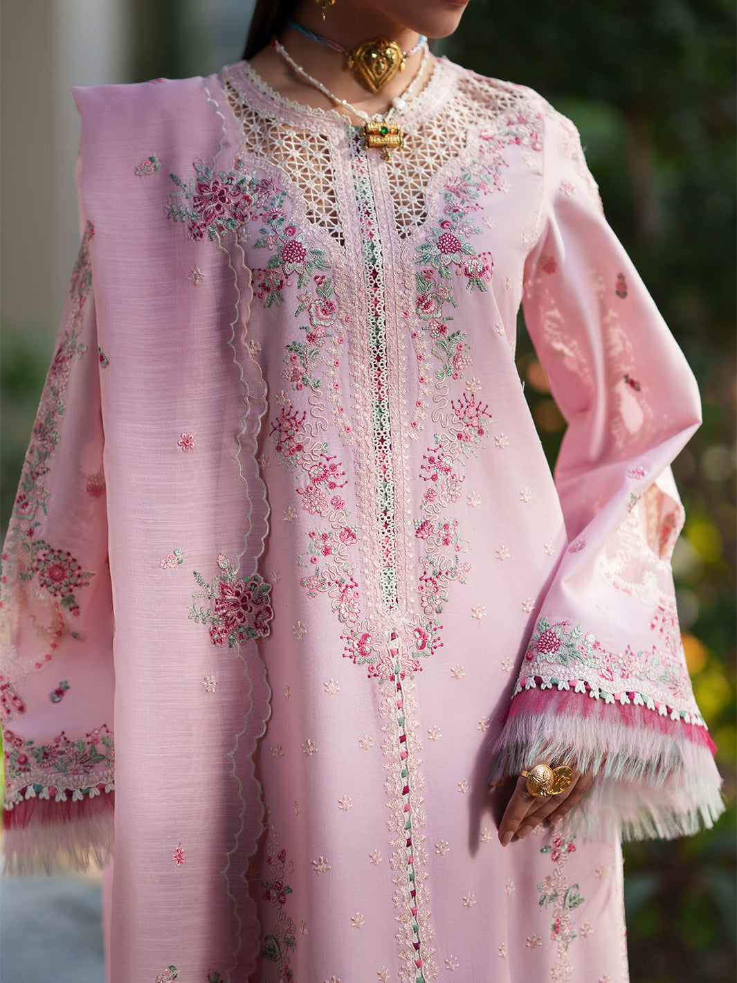 Heritage Dore Lawn – 176-B