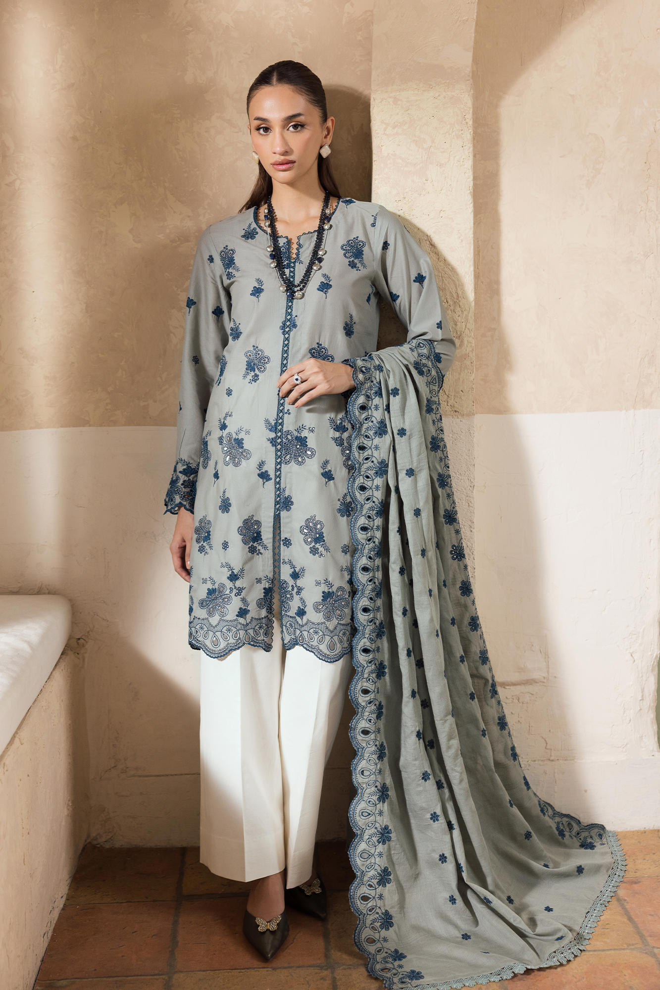 Nissa Chikankari Lawn – N-10