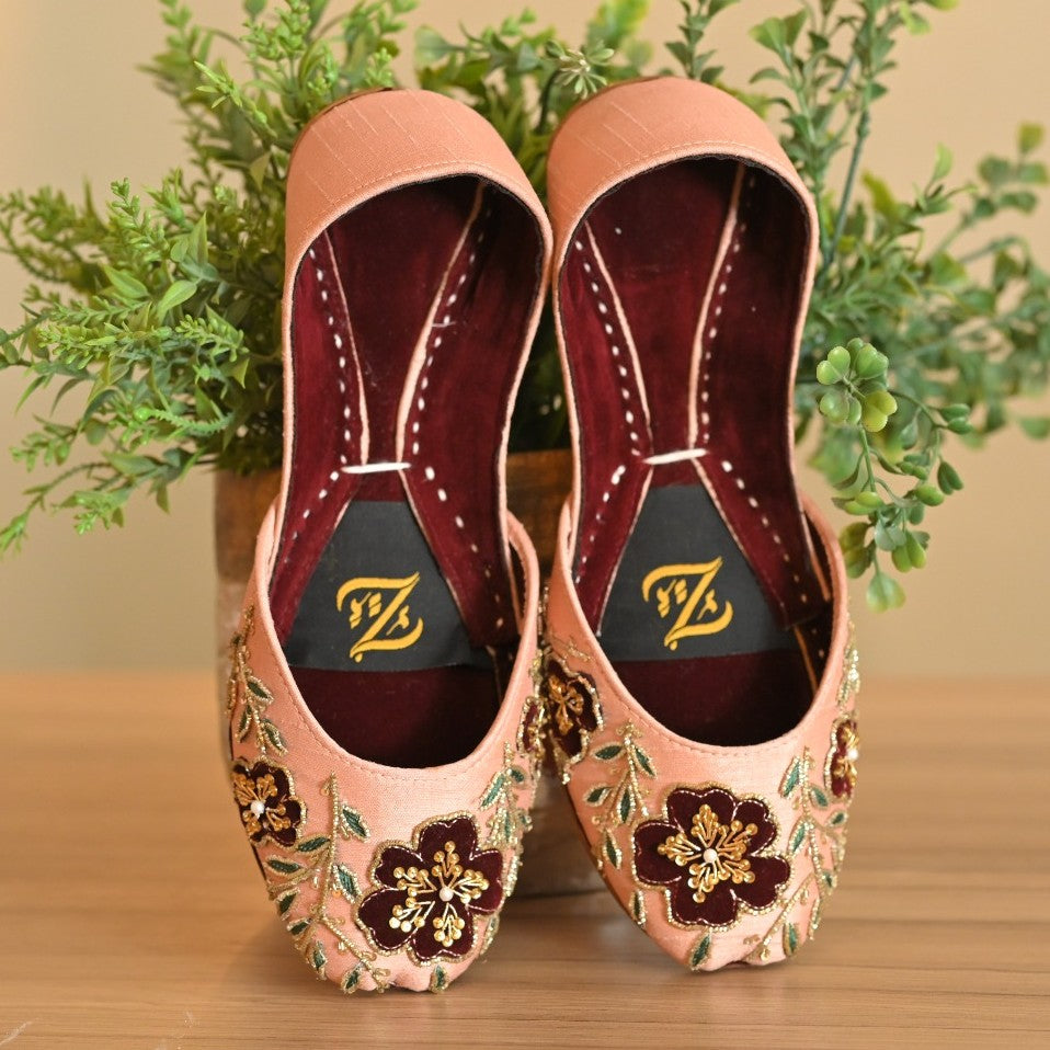 Khussa in Peach pink by - High Quality Women Khussa ZLI0715