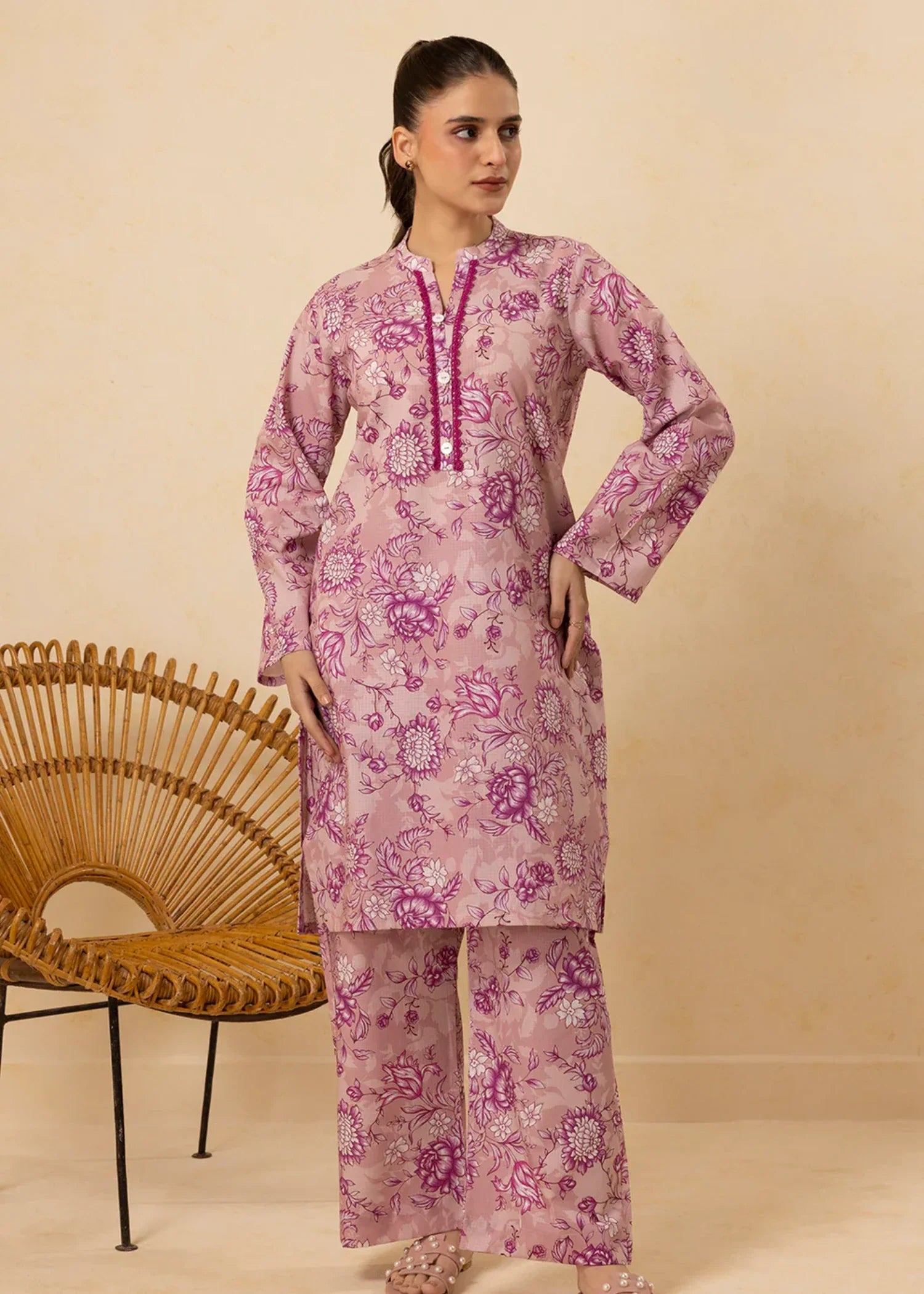 khaddar Co Ord Sets in Baby pink