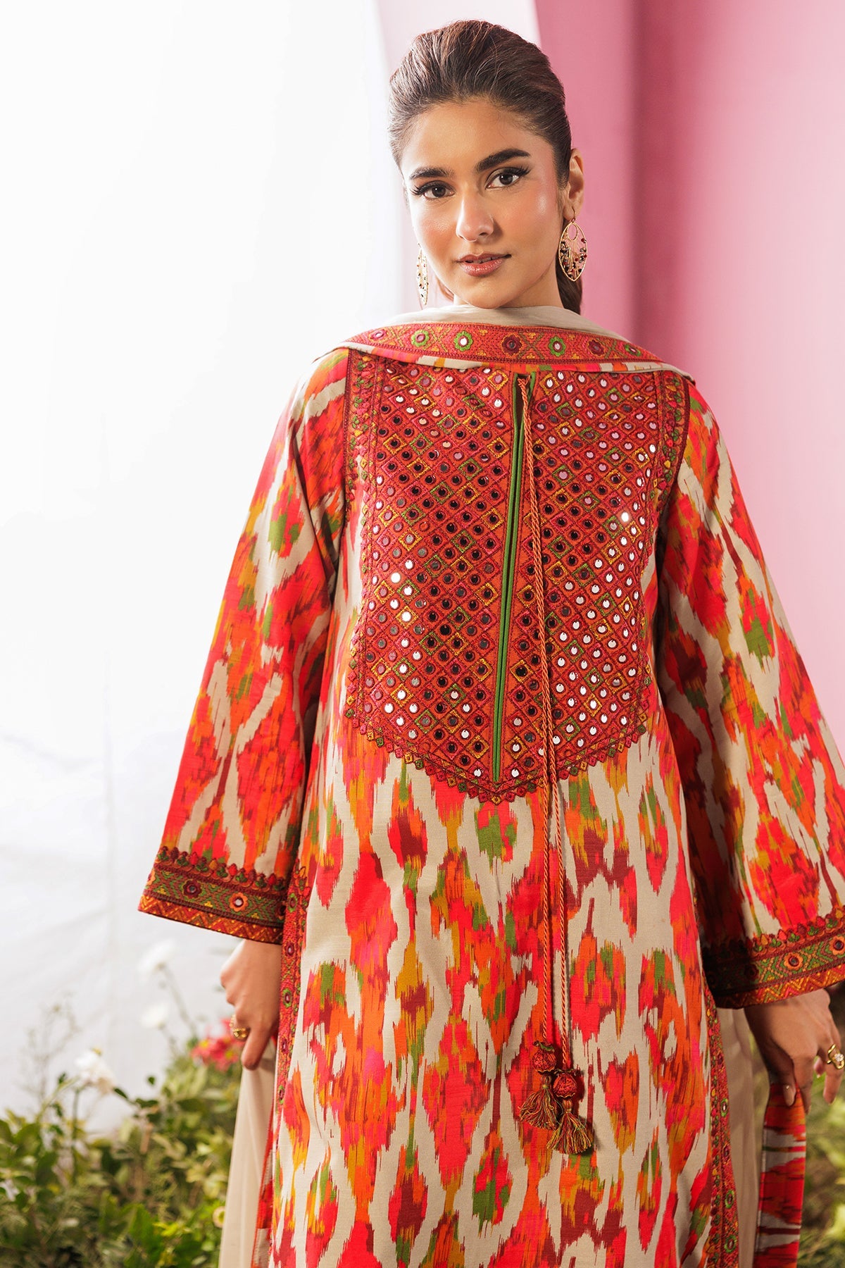 Rang-e-Bahar Lawn – CRB6-08