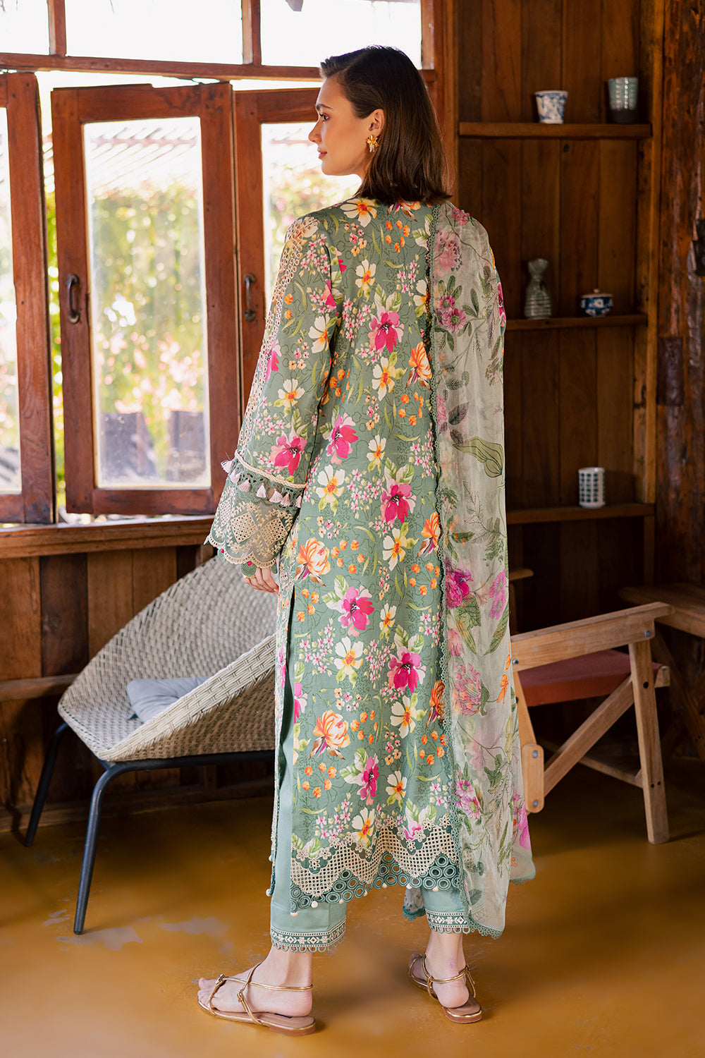 Shezlin Chikankari Eid Edit Lawn – AURA (AV-10)
