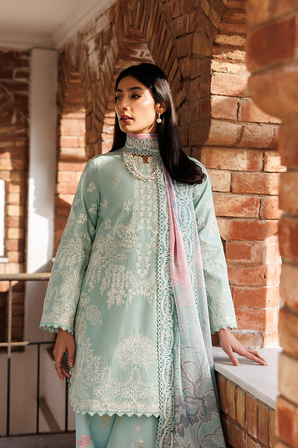 Mirabelle Festive Luxury Lawn – ISOLDE
