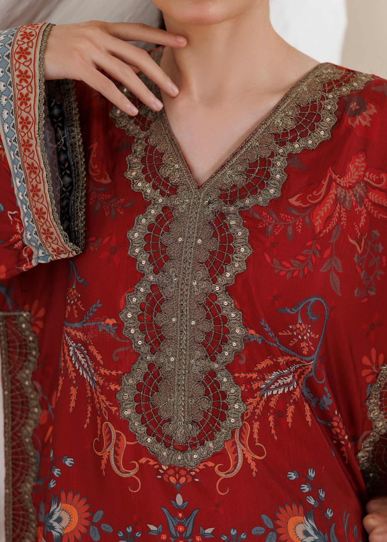 raw silk Kaftan in Maroon