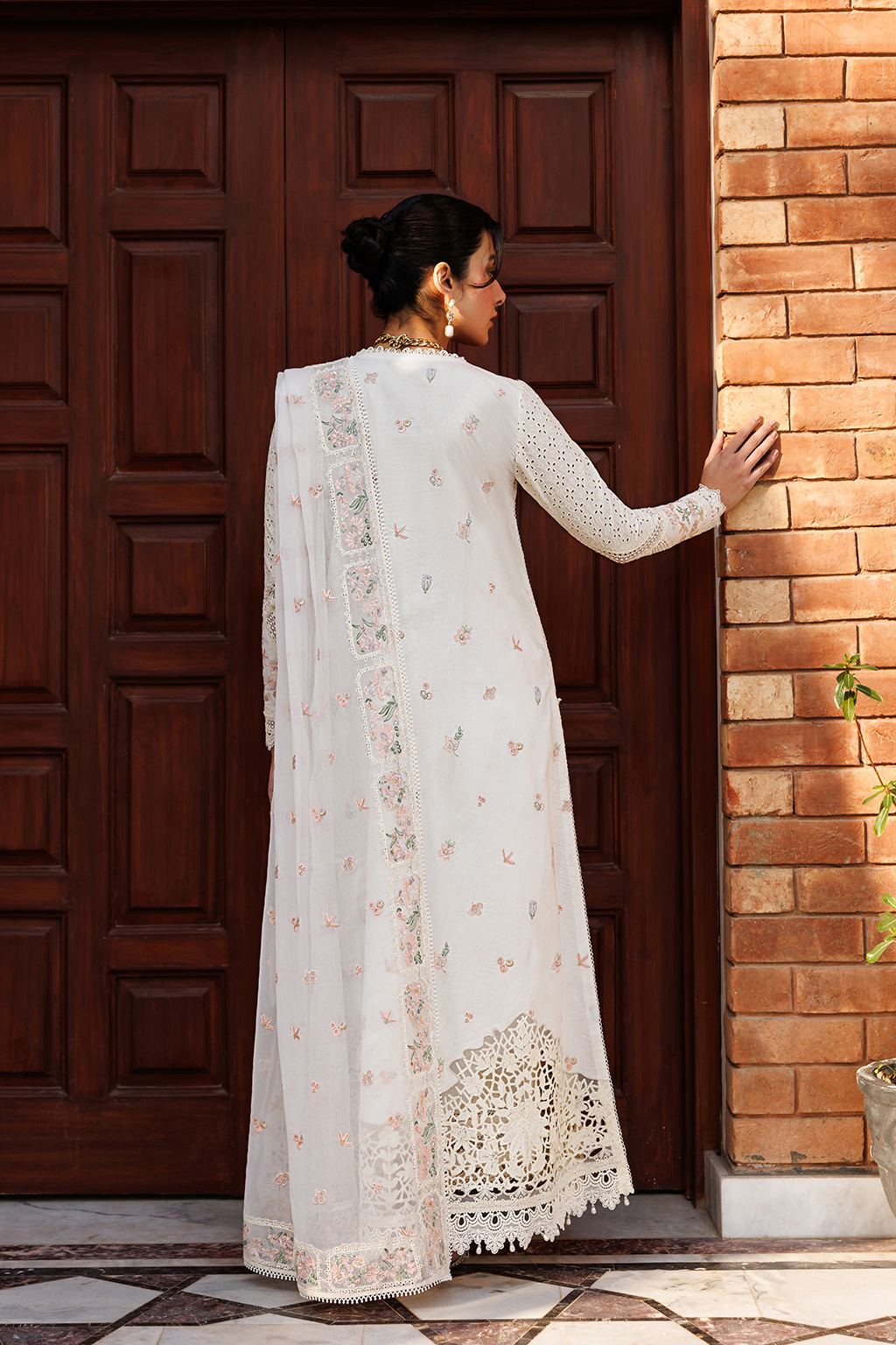 Mirabelle Festive Luxury Lawn – SERAPH