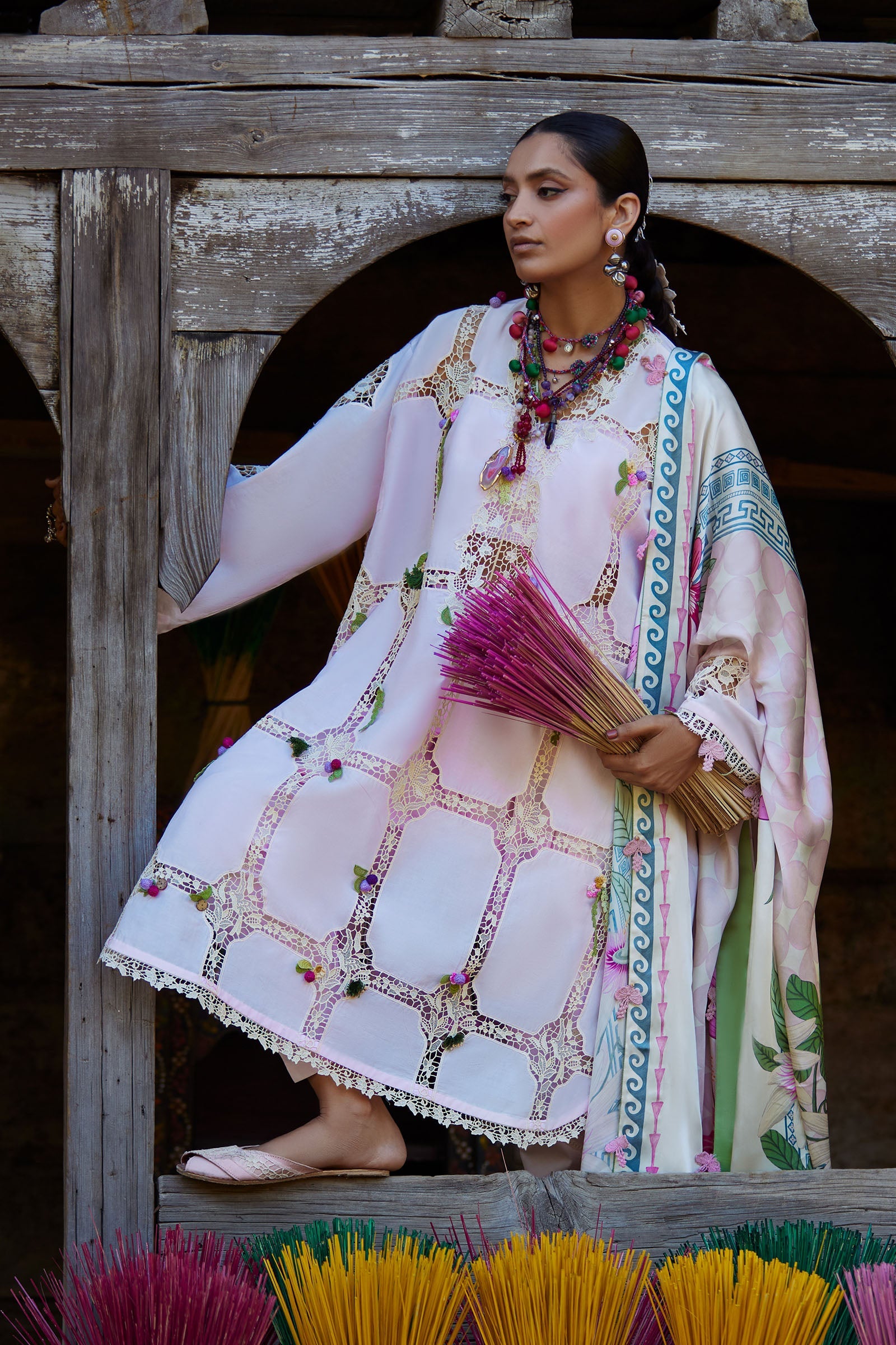 Kashmee Luxury Eid Lawn – ZÉRIN (EL26-11 A)