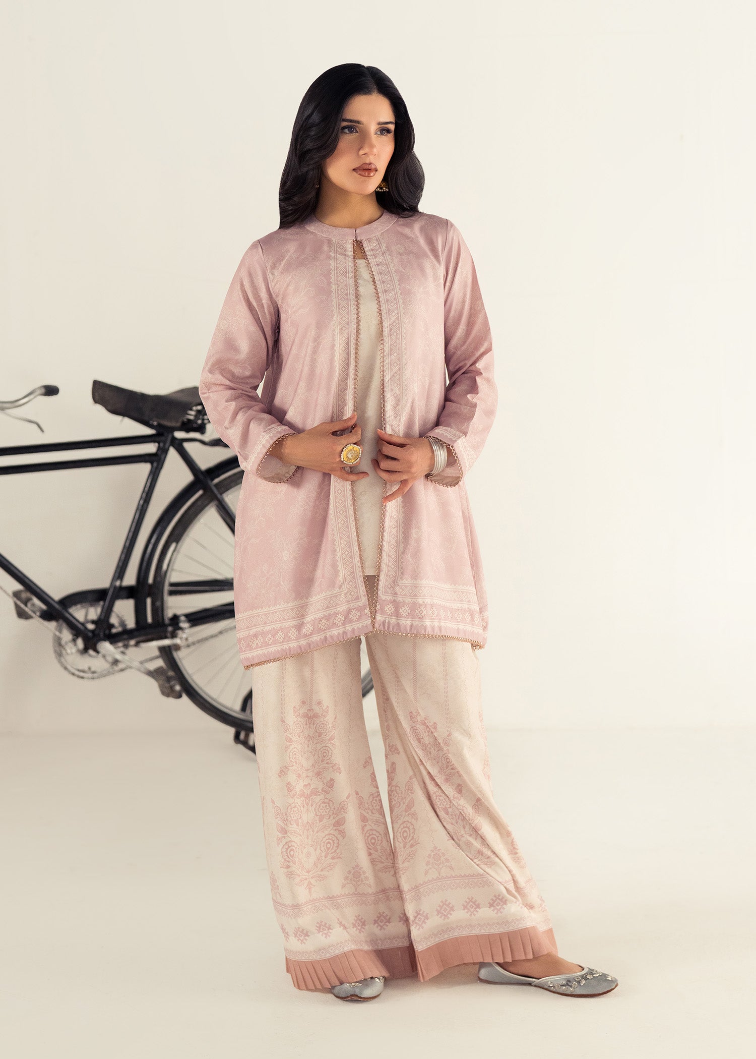 slub lawn Gown in Mauve pink