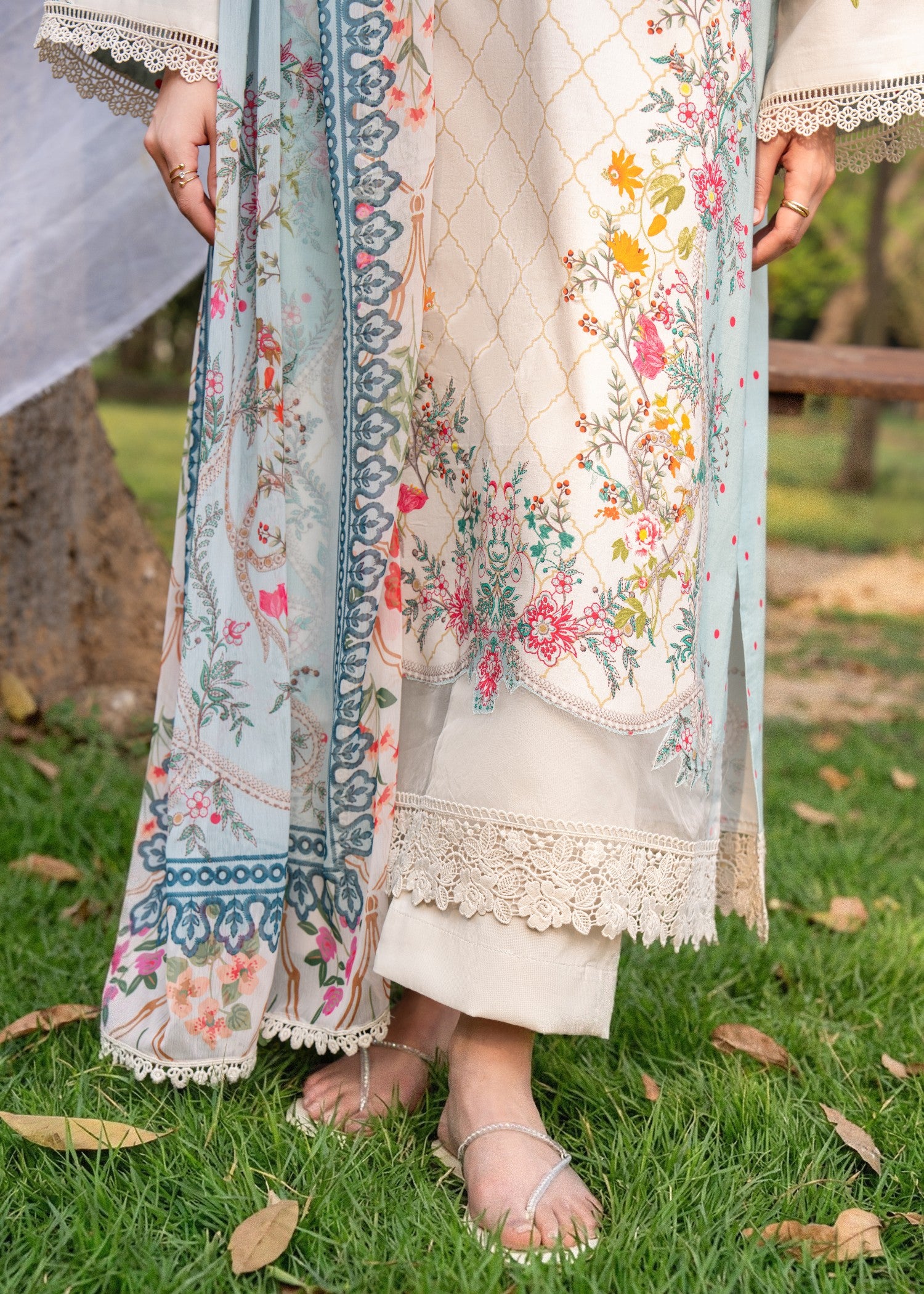 lawn Kurta Set in Multi