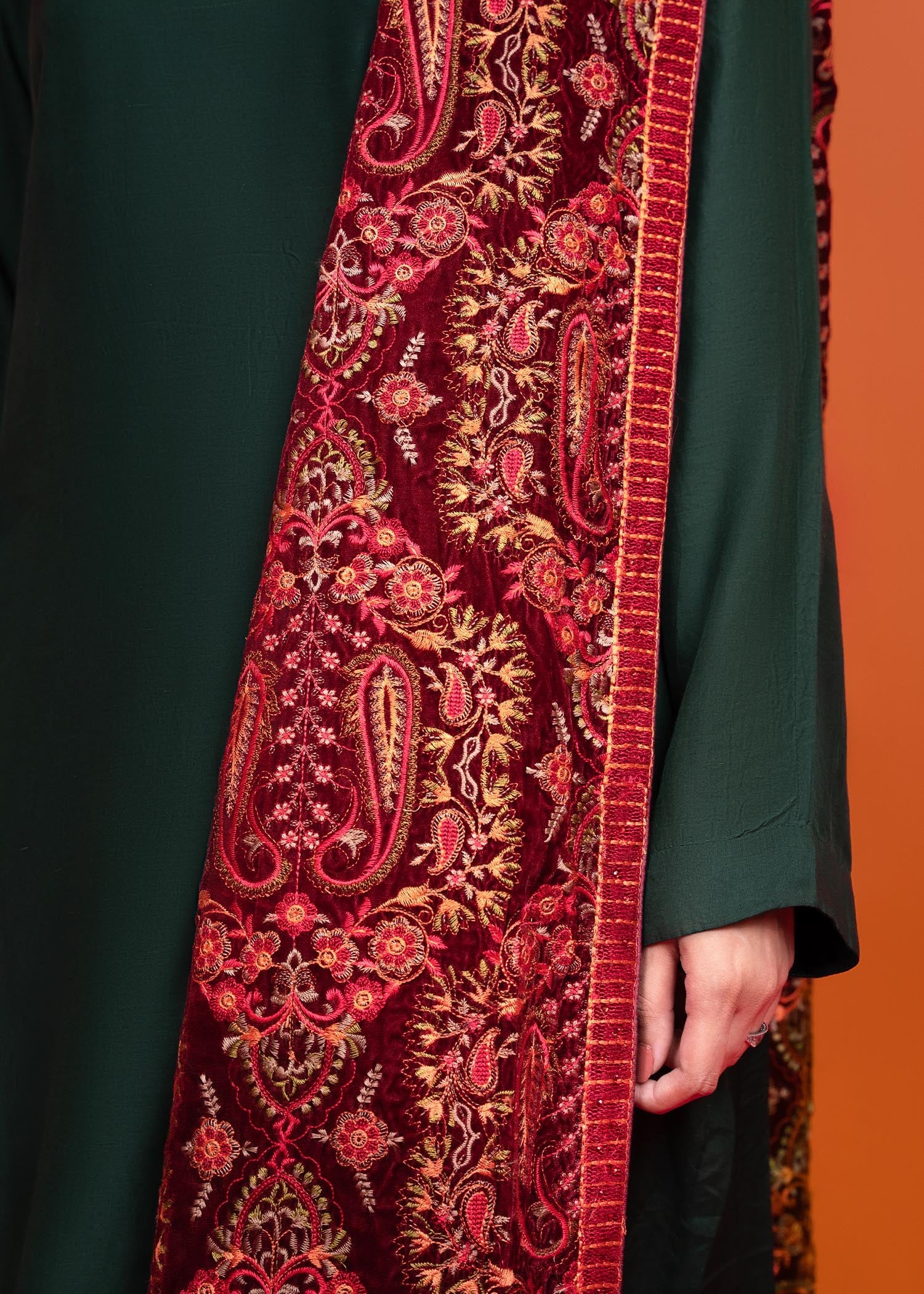 Shawl in Maroon Color by - Trendy Women Shawl ENK1885