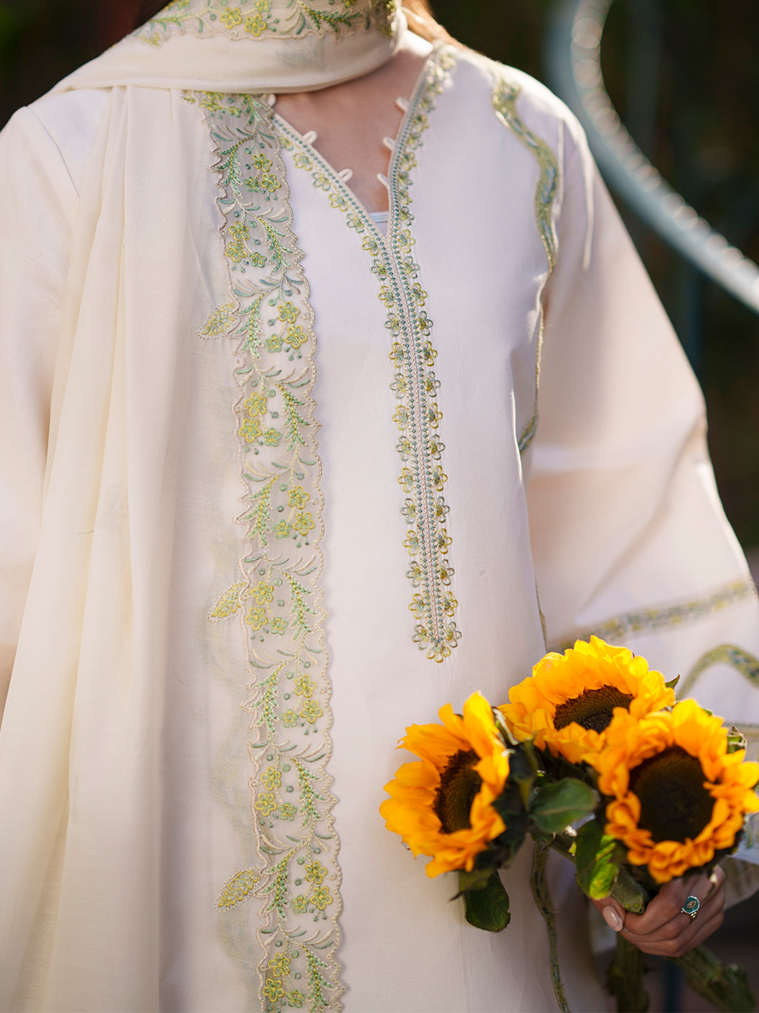 Fiona Lawn – F-03