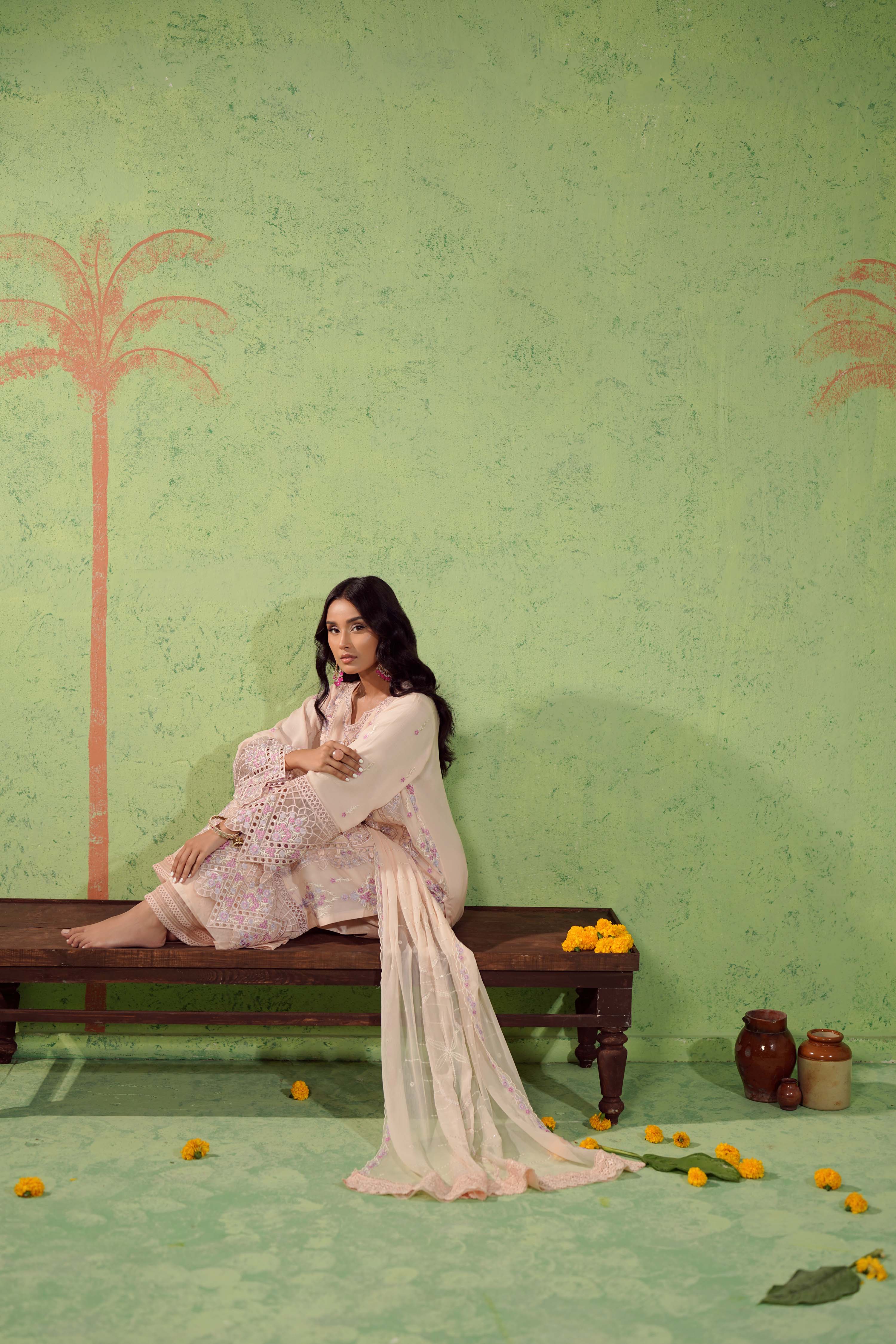 Bayaan RTW Formal Pret – Tehreer