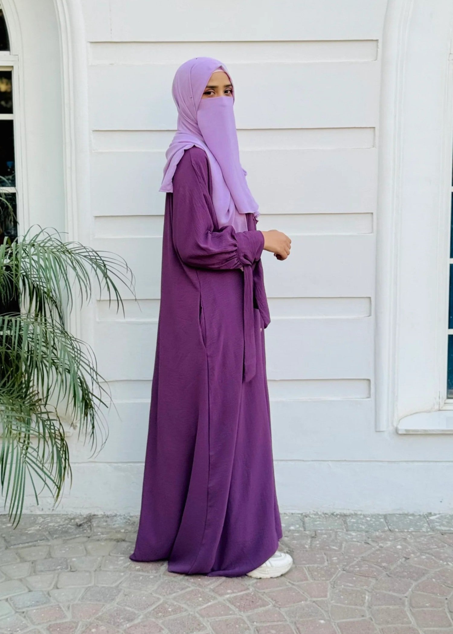 polyester Abaya in Purple
