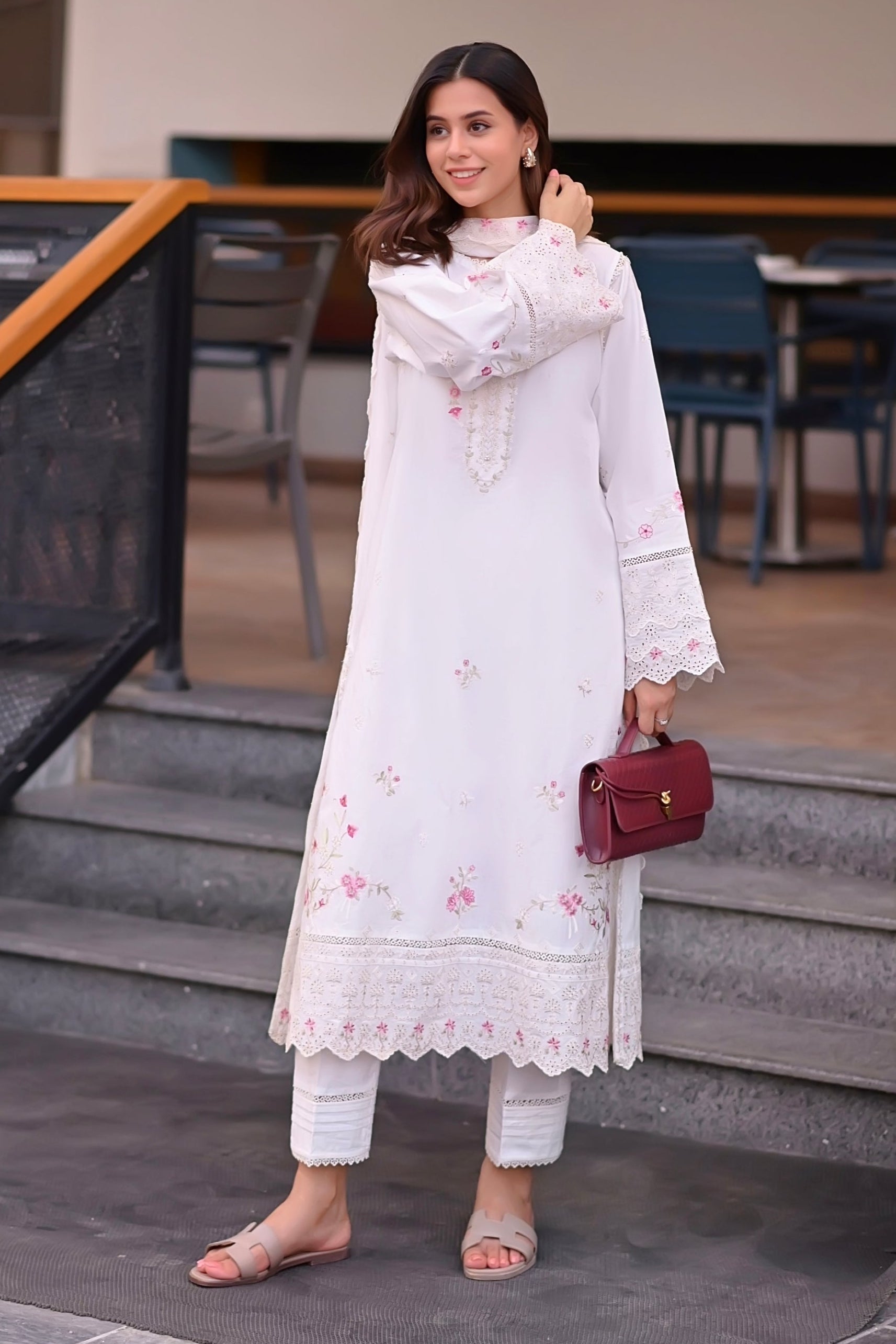 jacquard Unstitched in Off-white