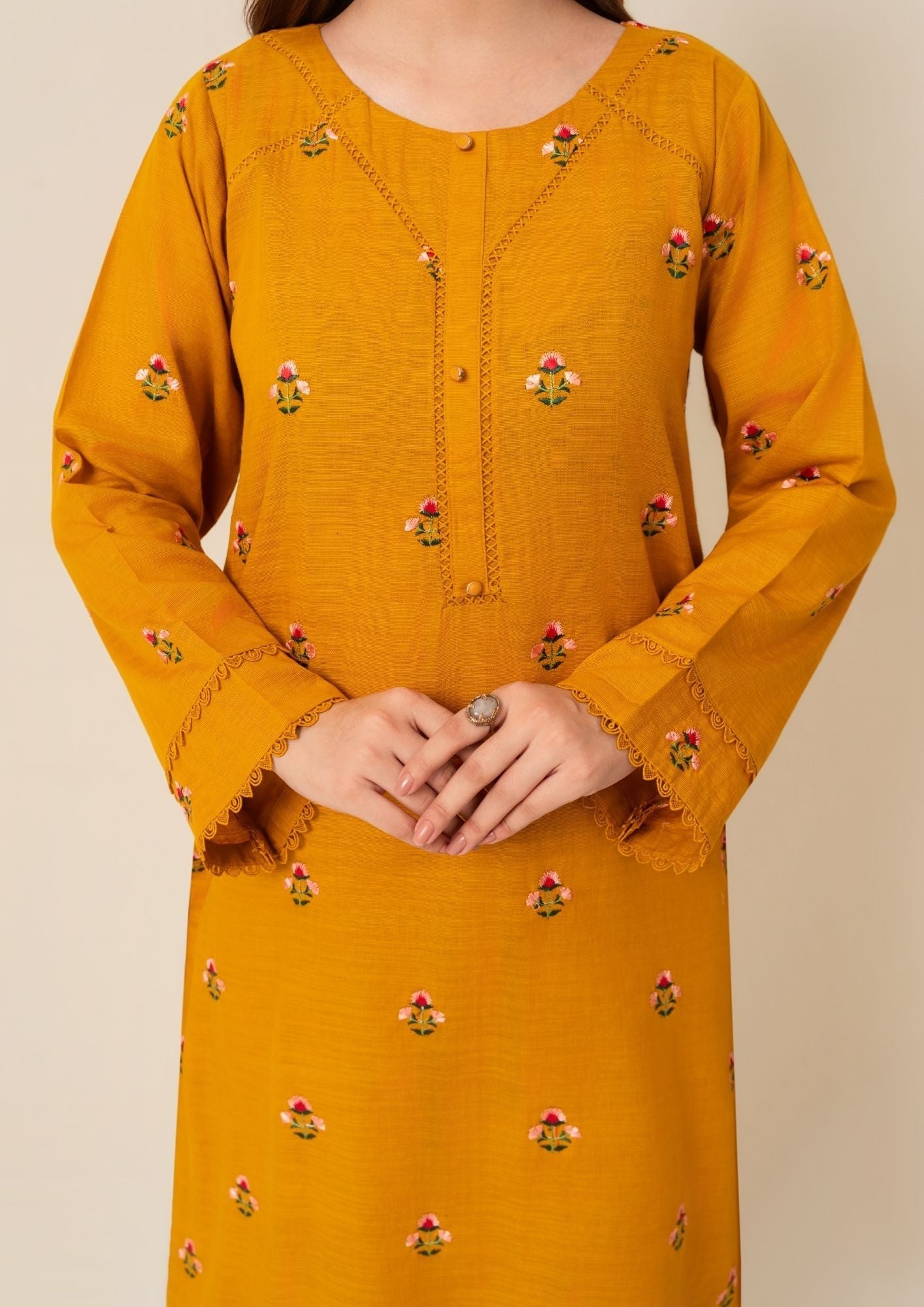 karandi Kurta Set in Yellow-orange