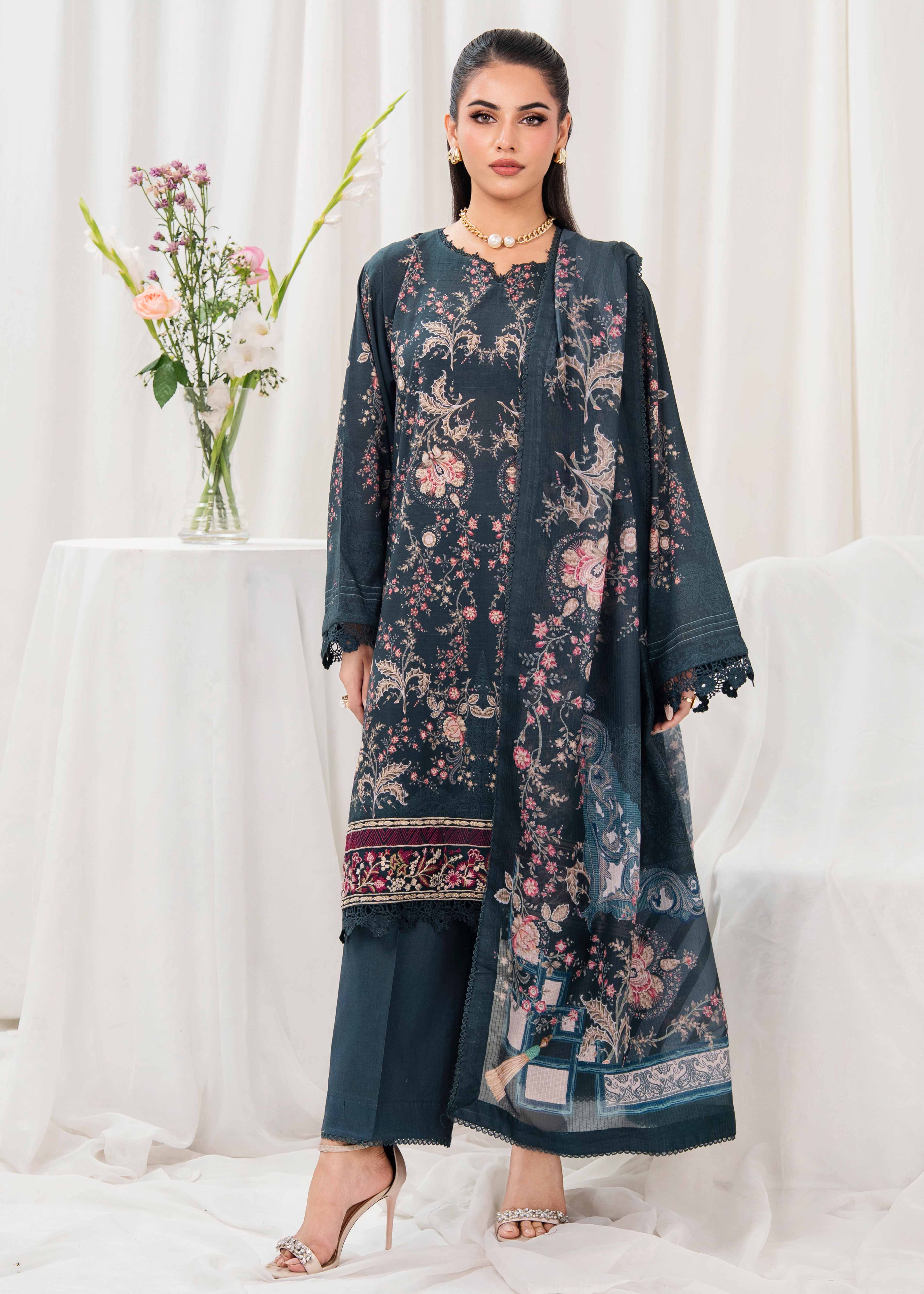 lawn Kurta Set in Charcoal