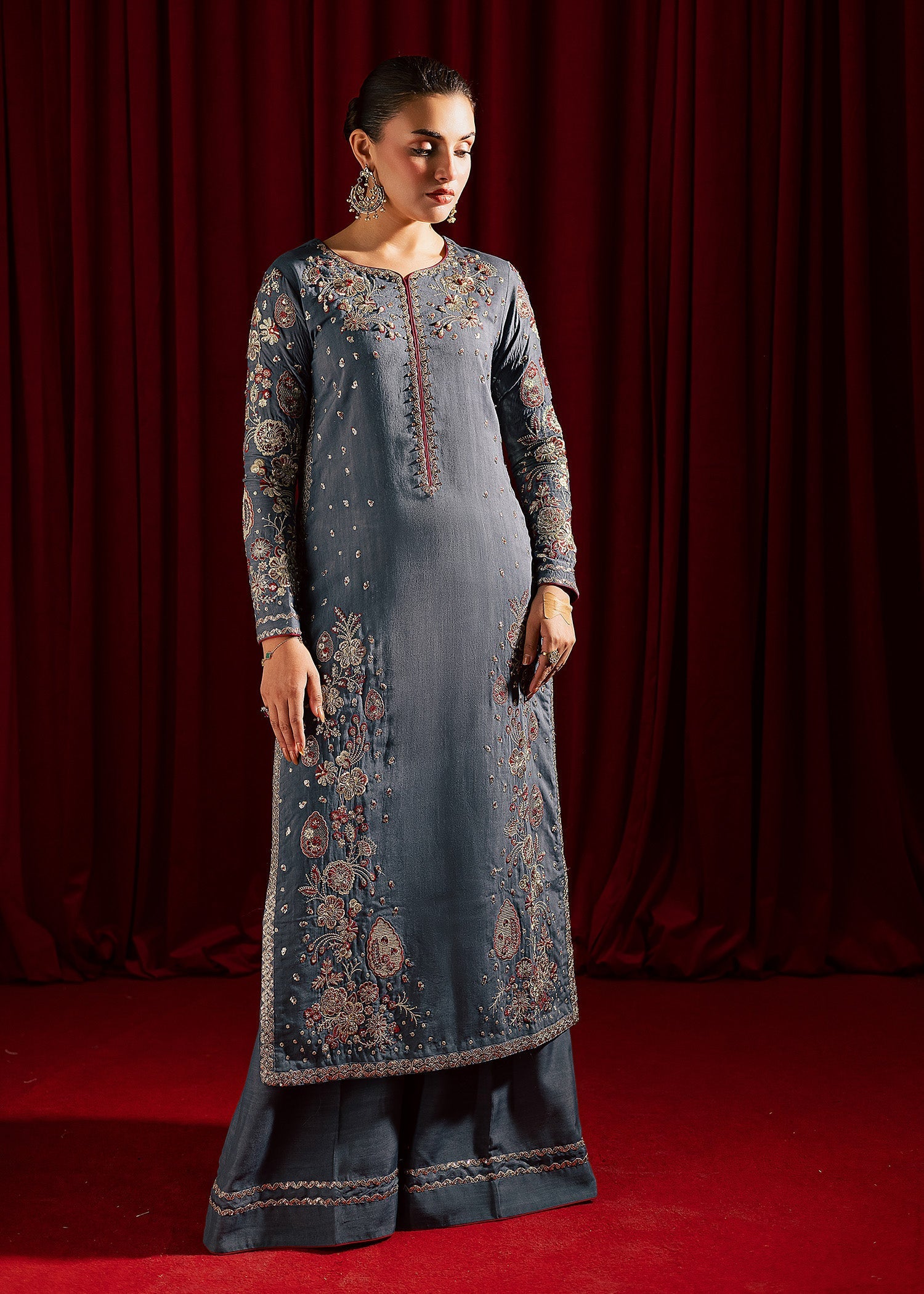 medium silk Kurta Set in Grey