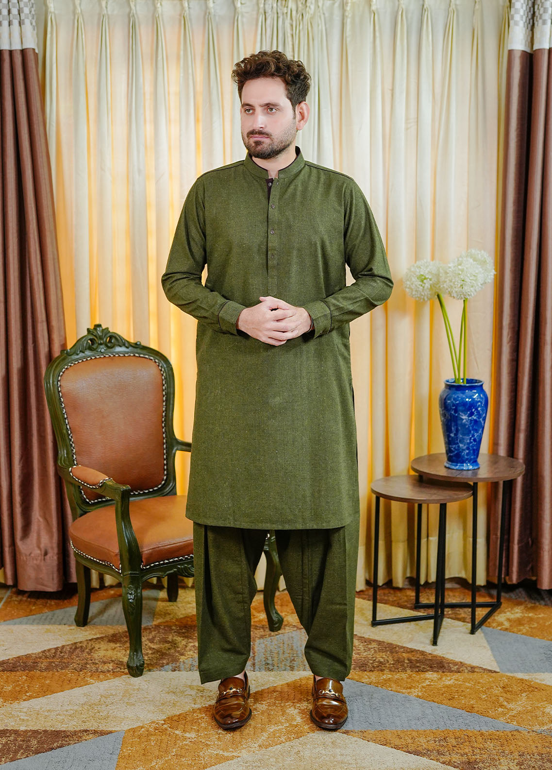 woolen karandi Shalwar Kameez in Green