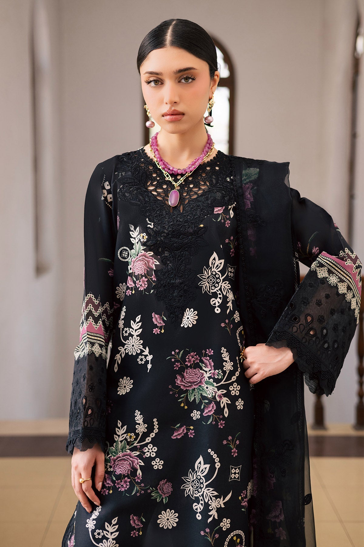 Maya Lawn – NS-170