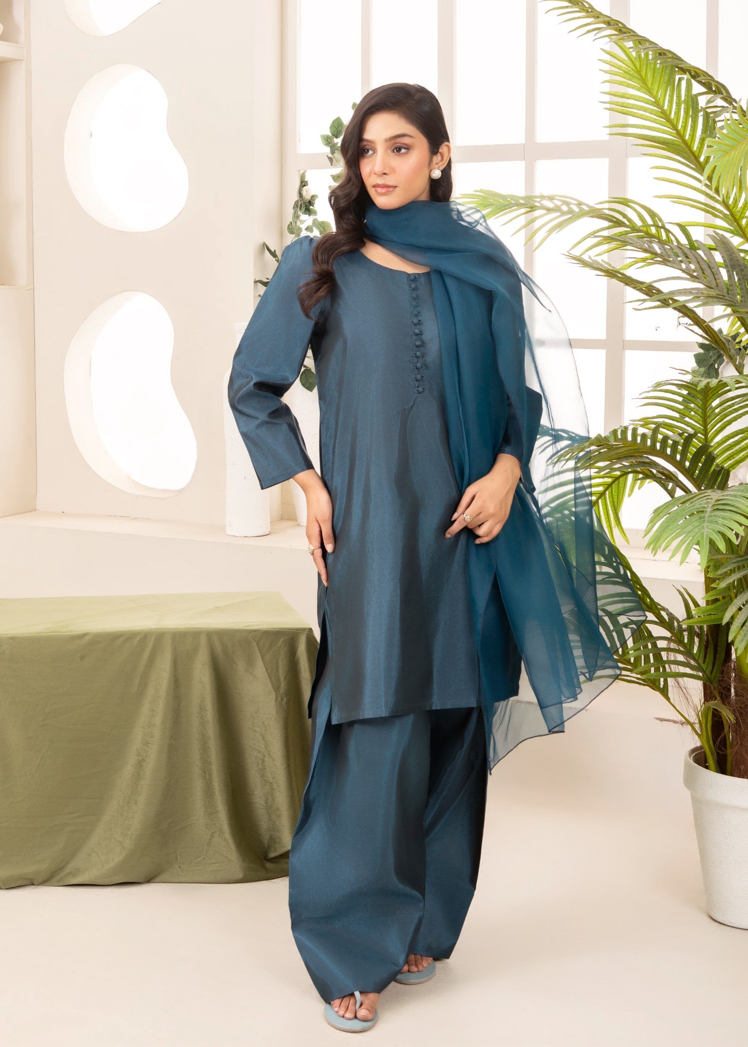 viscose raw silk Kurta Set in Steel teal