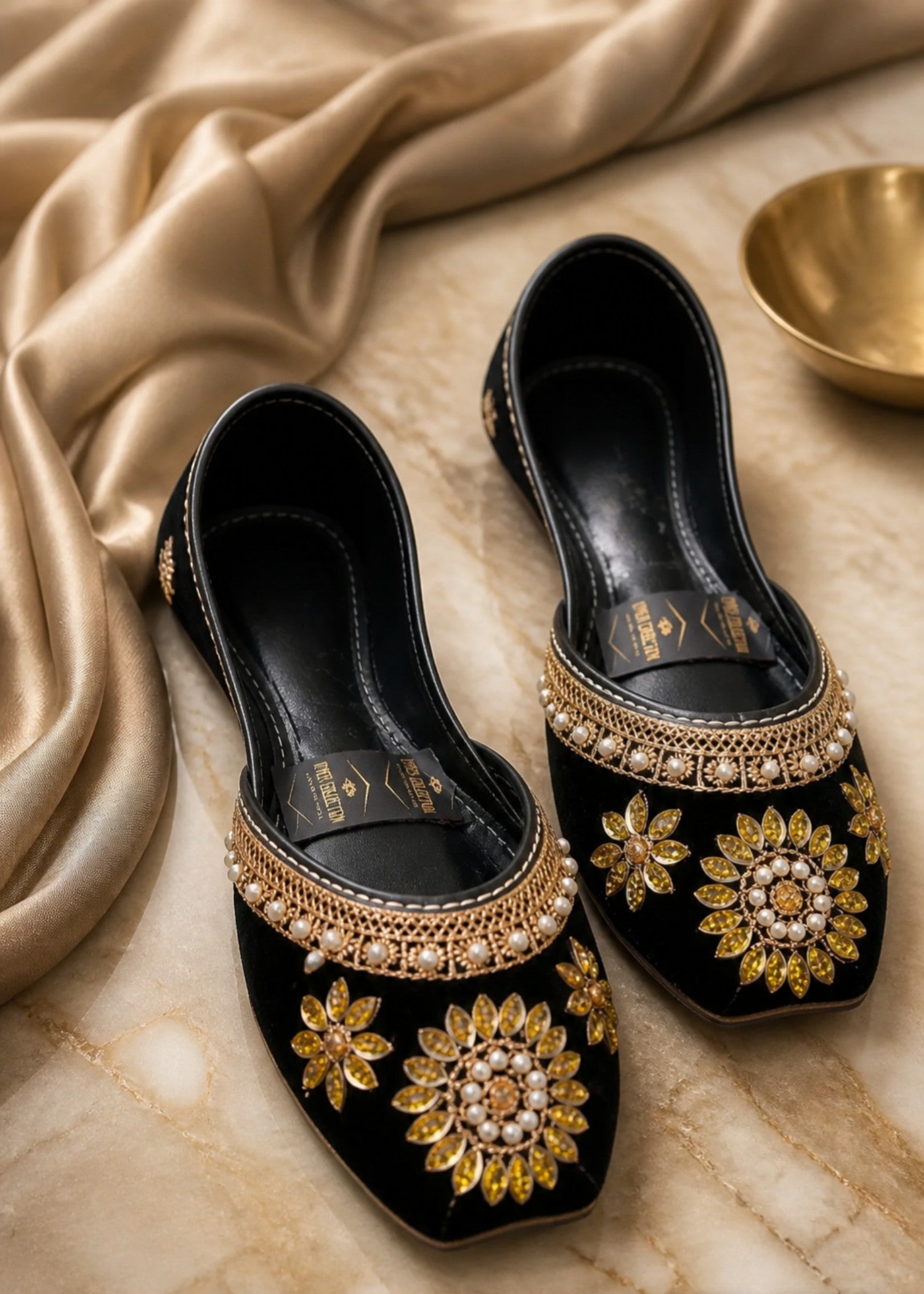 Khussa in Black by - High Quality Women Khussa KNM3851