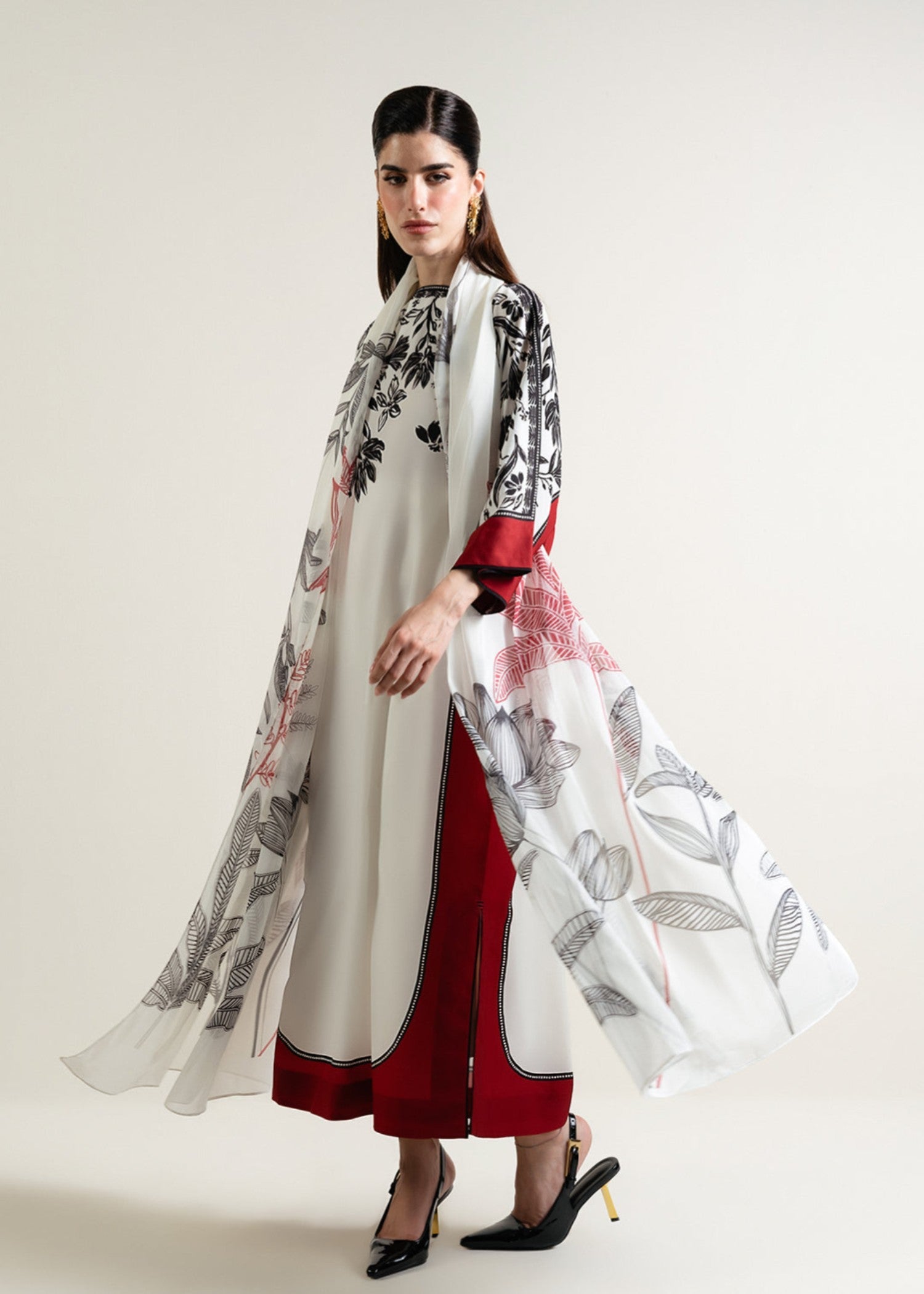 poly lawn Kaftan in Off-white