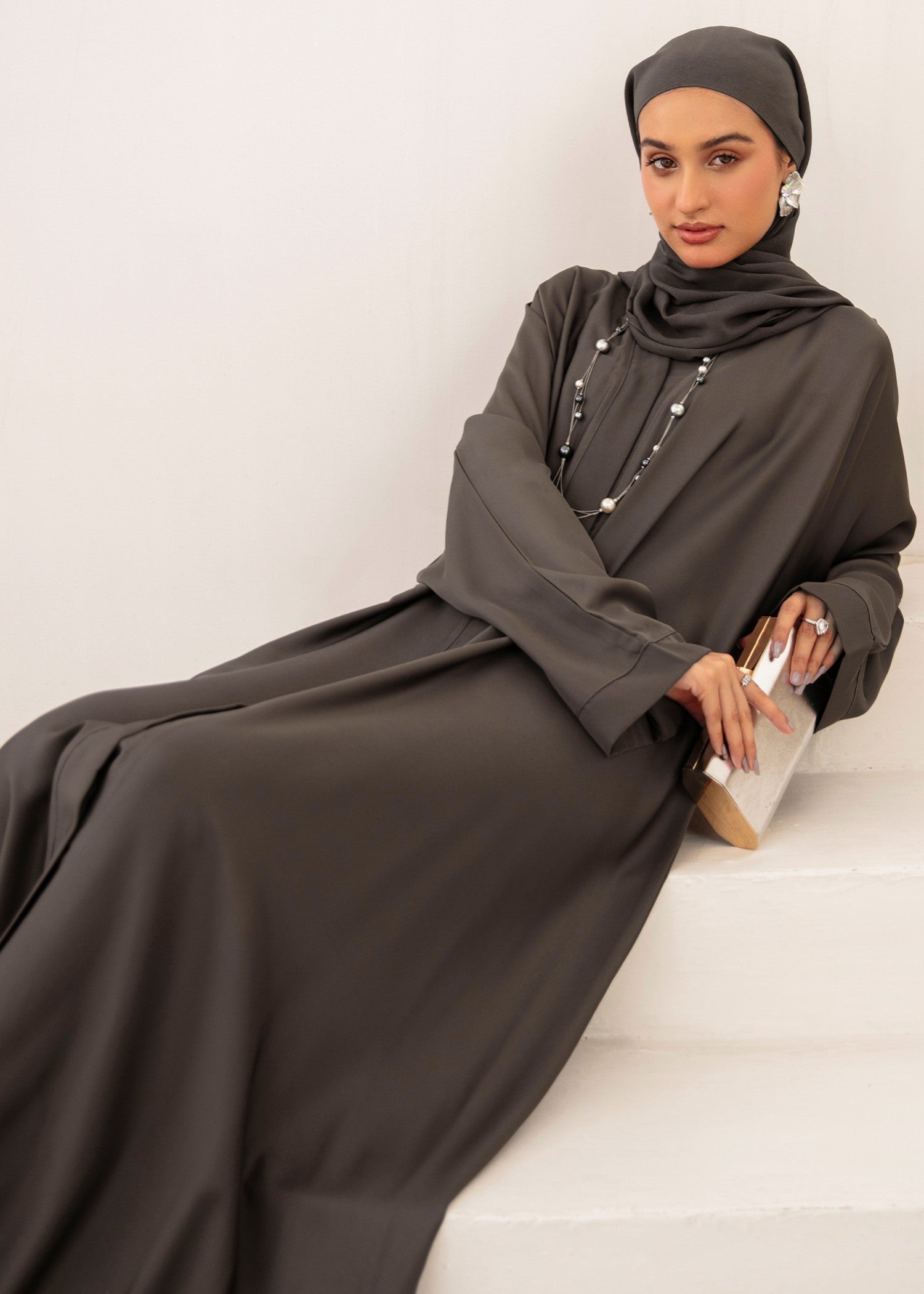 nidha Abaya in Ebony