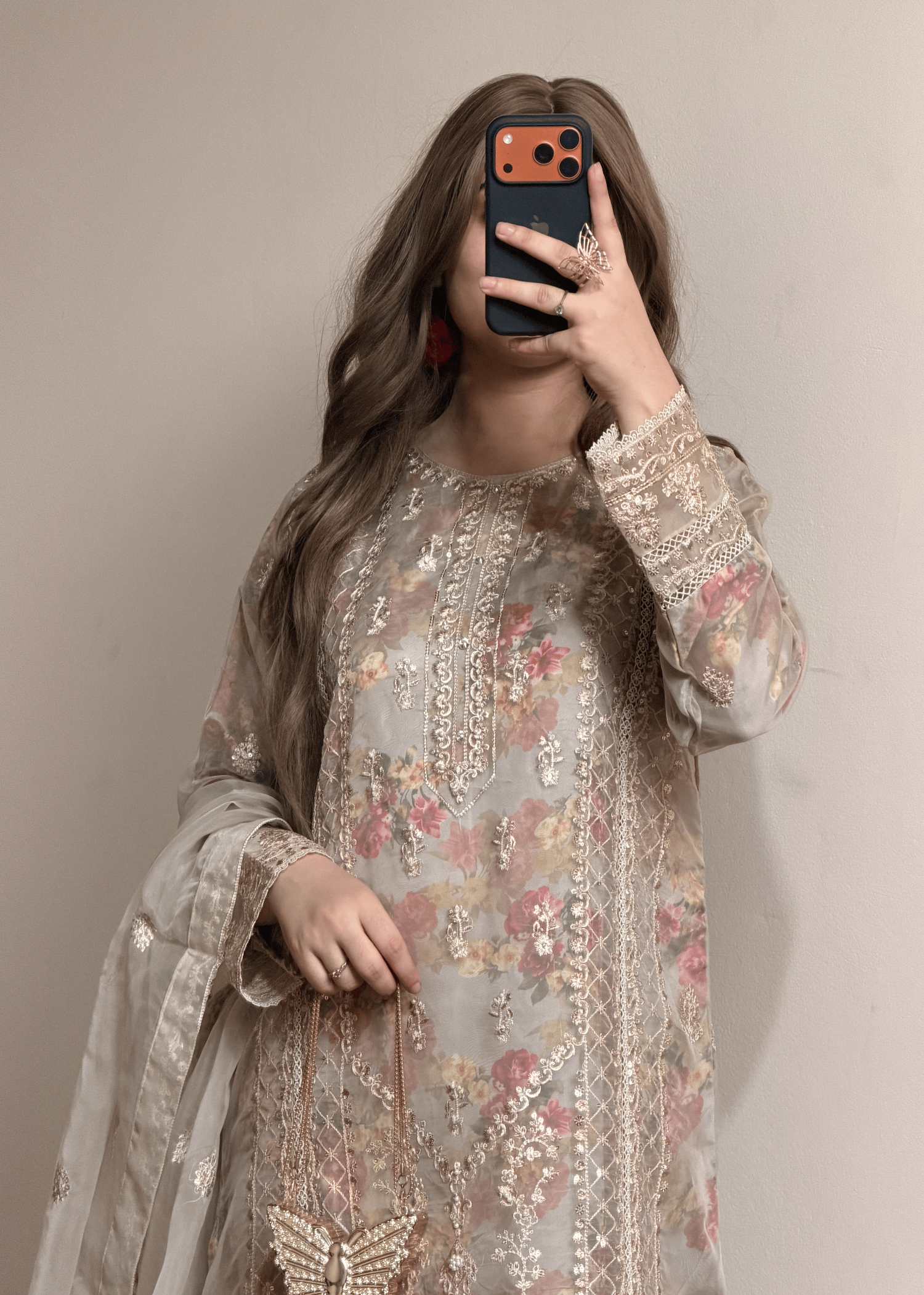 zari organza Kurta Set in Eggshell