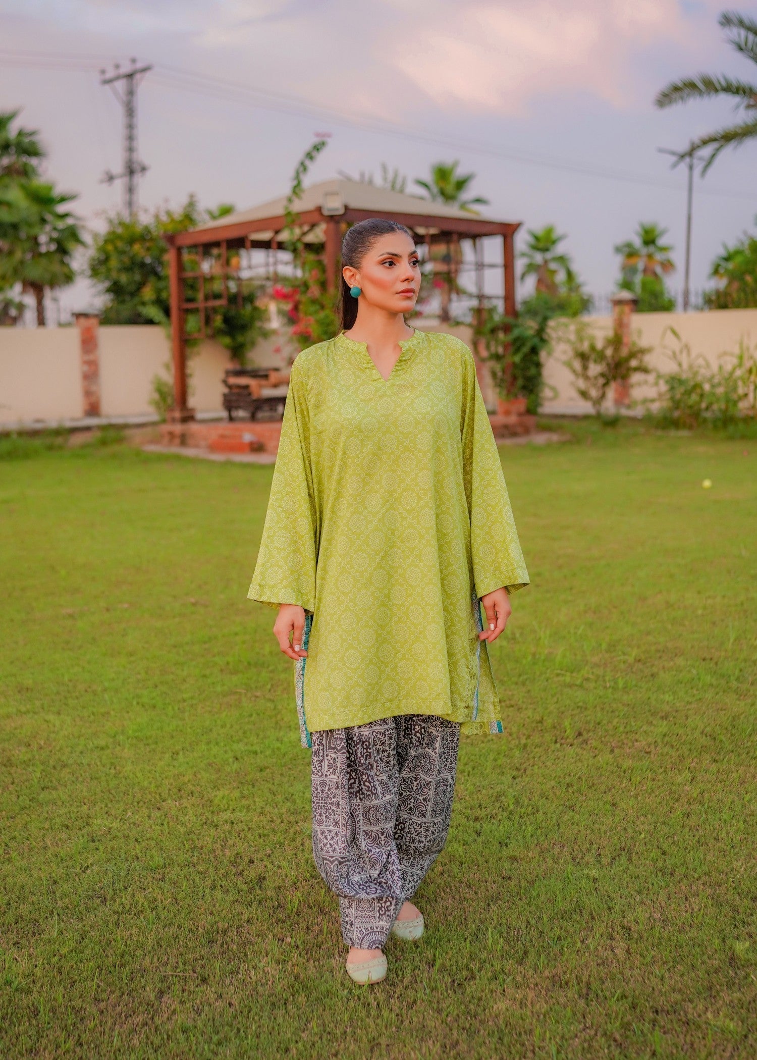 lawn Kurta Set in Pastel green