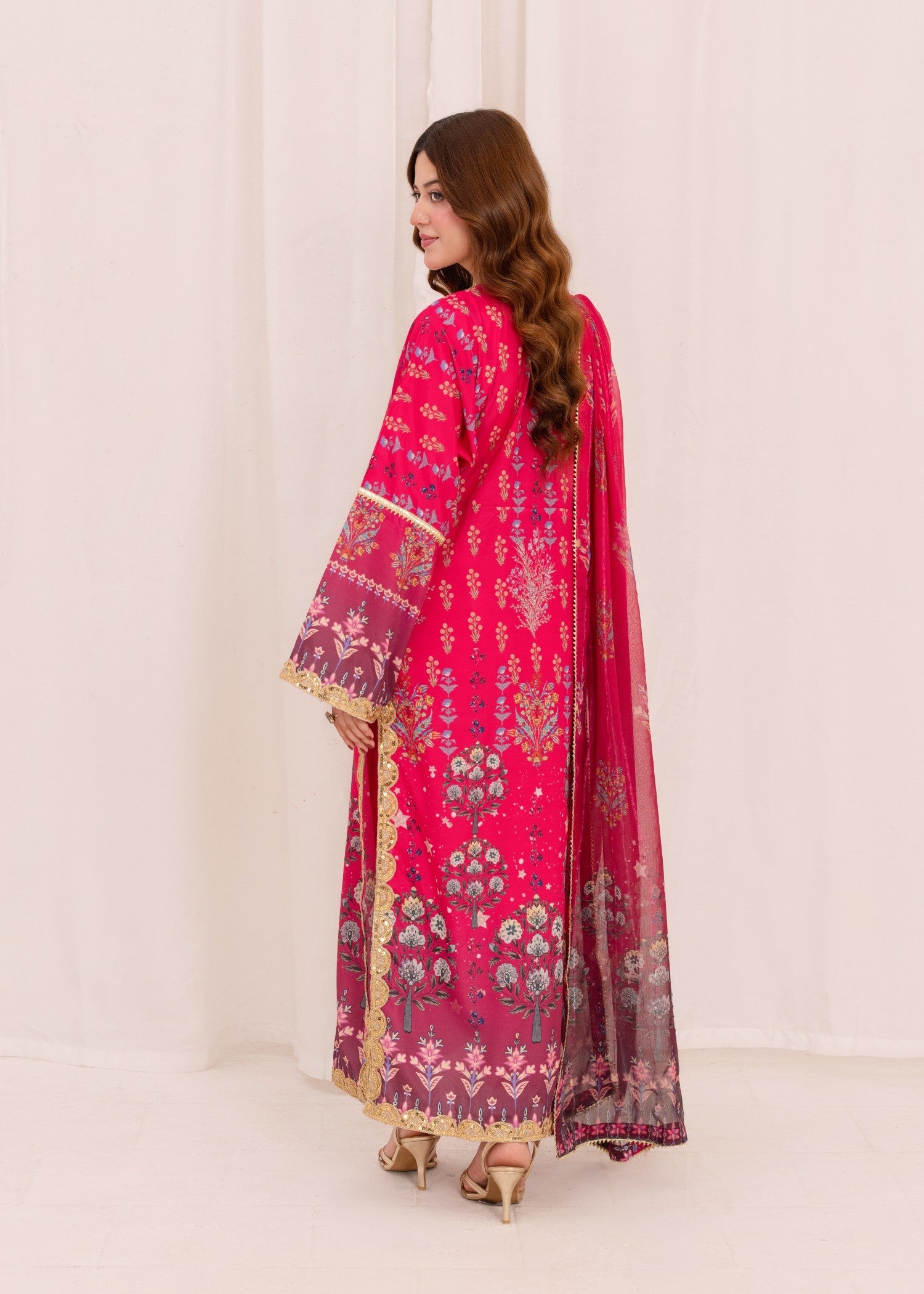 silk crepe Kurta Set in Fuchsia pink