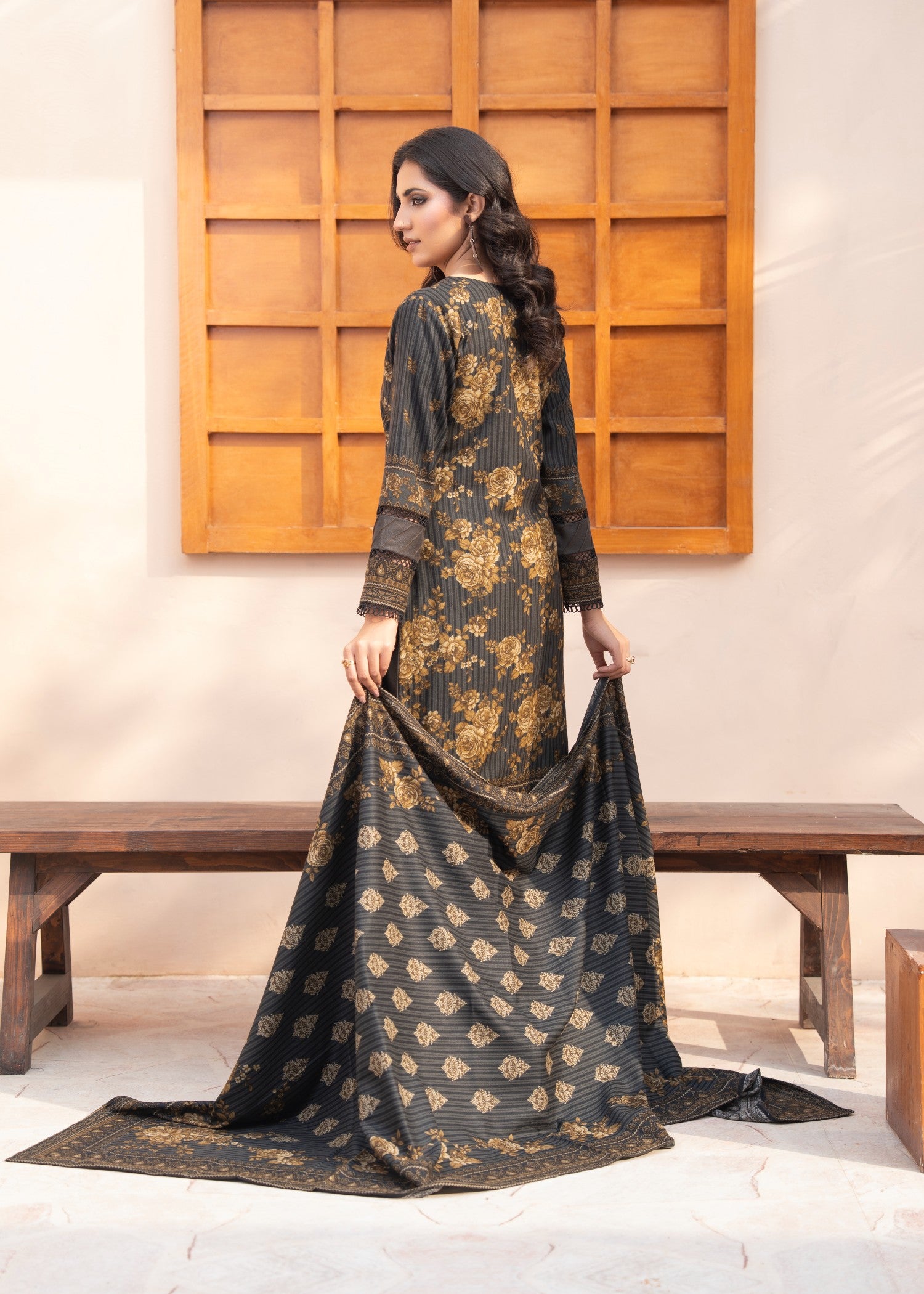 dhanak Kurta Set in Dark grey