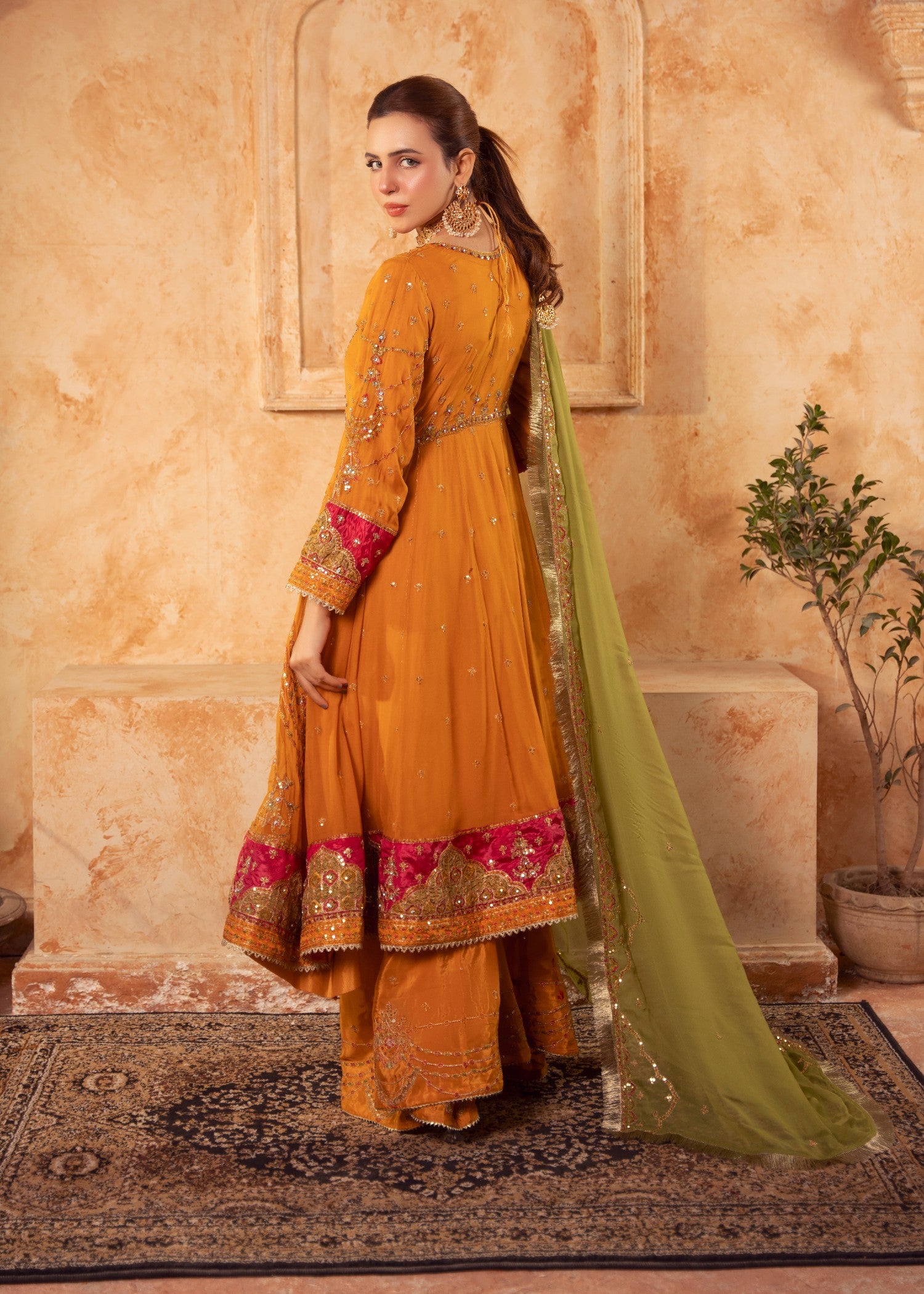 chiffon Pishwas in Yellow ochre