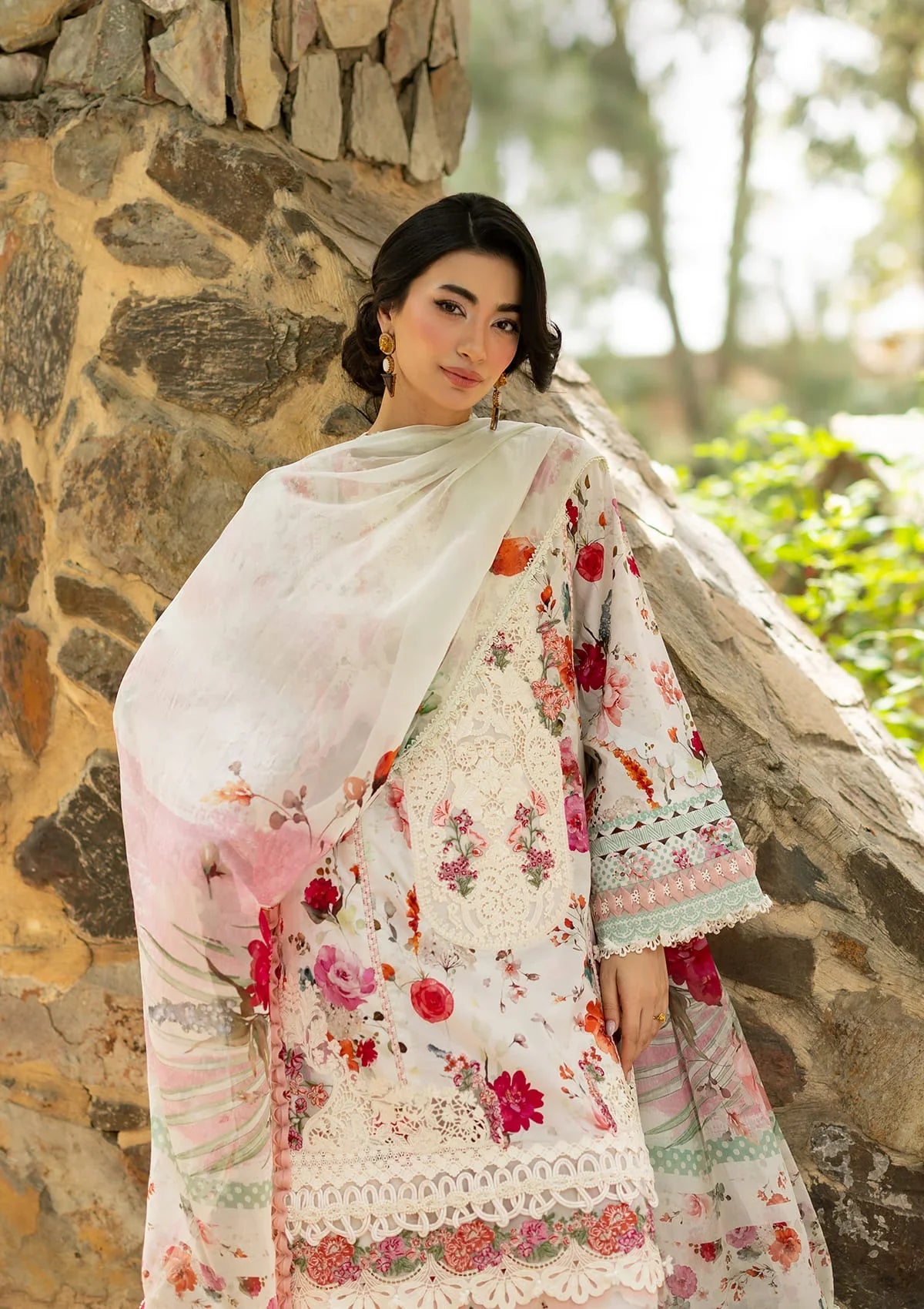 Signature Lawn Edit – 4a Claire