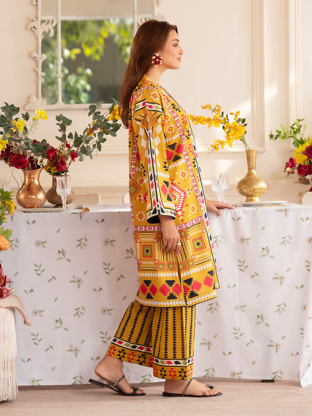 Noir 2PC Lawn – N-02