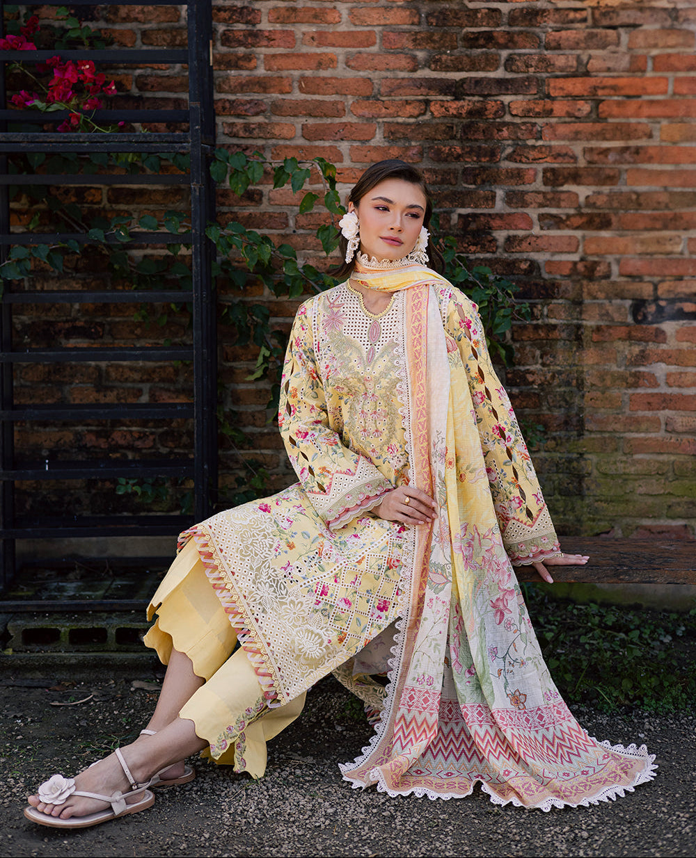 Shezlin Chikankari Eid Edit Lawn – ZEHRAAYE (AV-09)