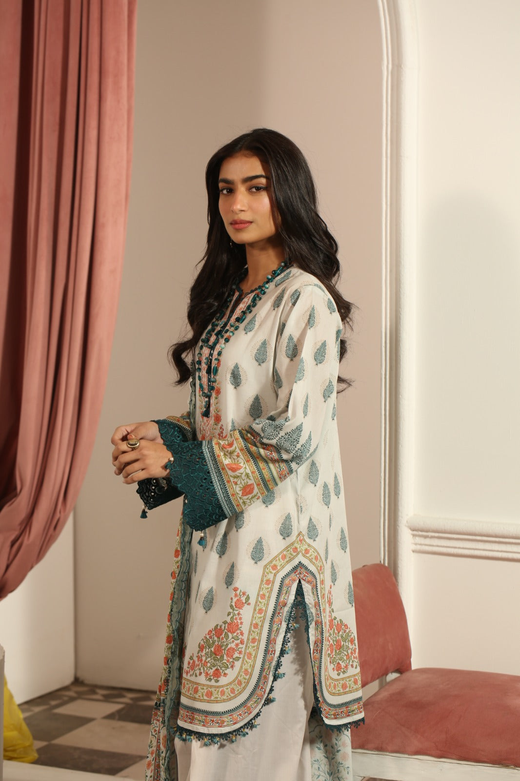 Summer Lawn – JASMIN